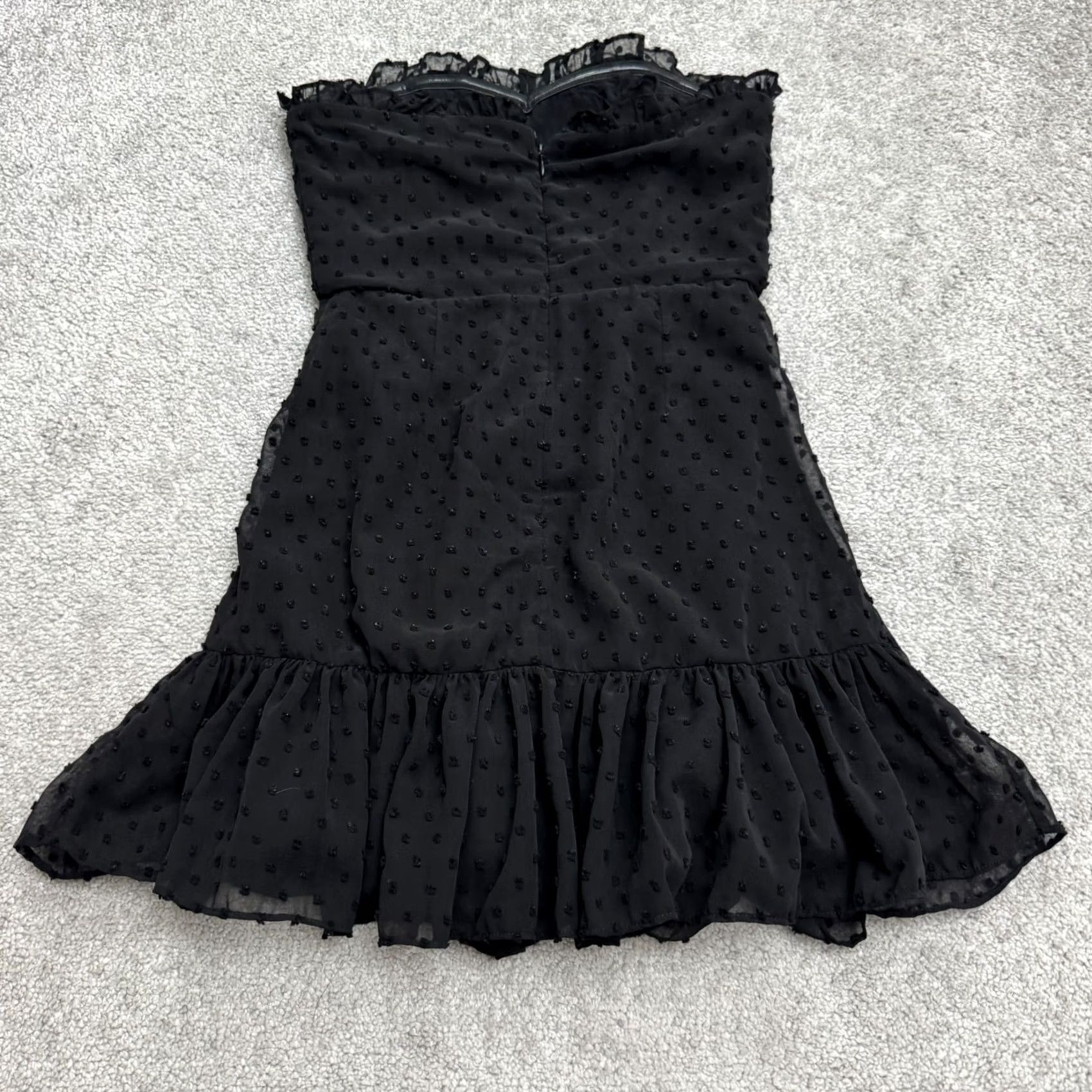 Vintage Hello Molly Strapless Swiss Dot Mini Dress Womens 4 Black Ruffle Hem Ruched LBD Dress Size S / US 4 / IT 40 - 2 Thumbnail