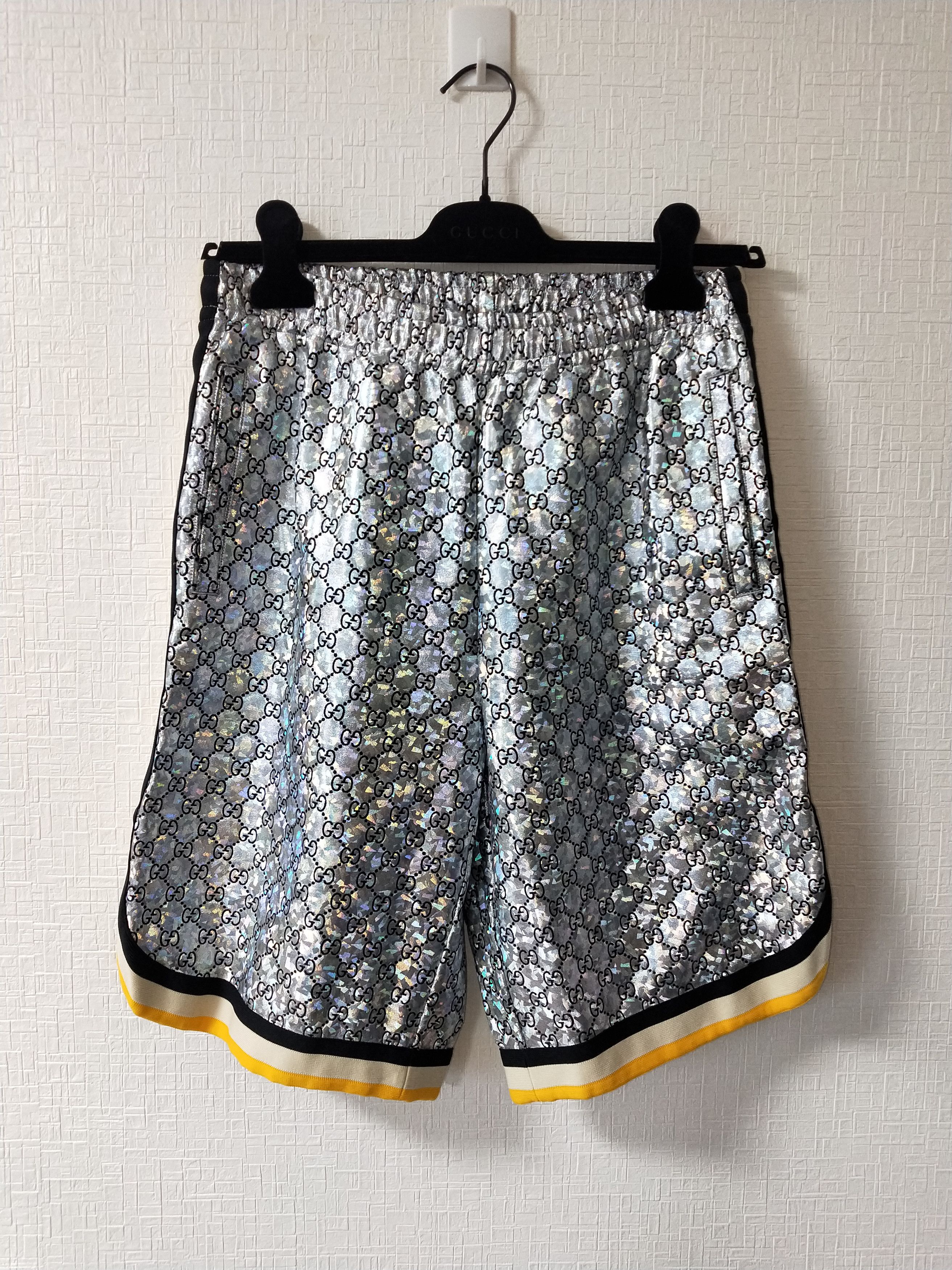 Gucci Gucci Silver Sparkling Basketball Shorts Size US 30 / EU 46 - 1 Thumbnail