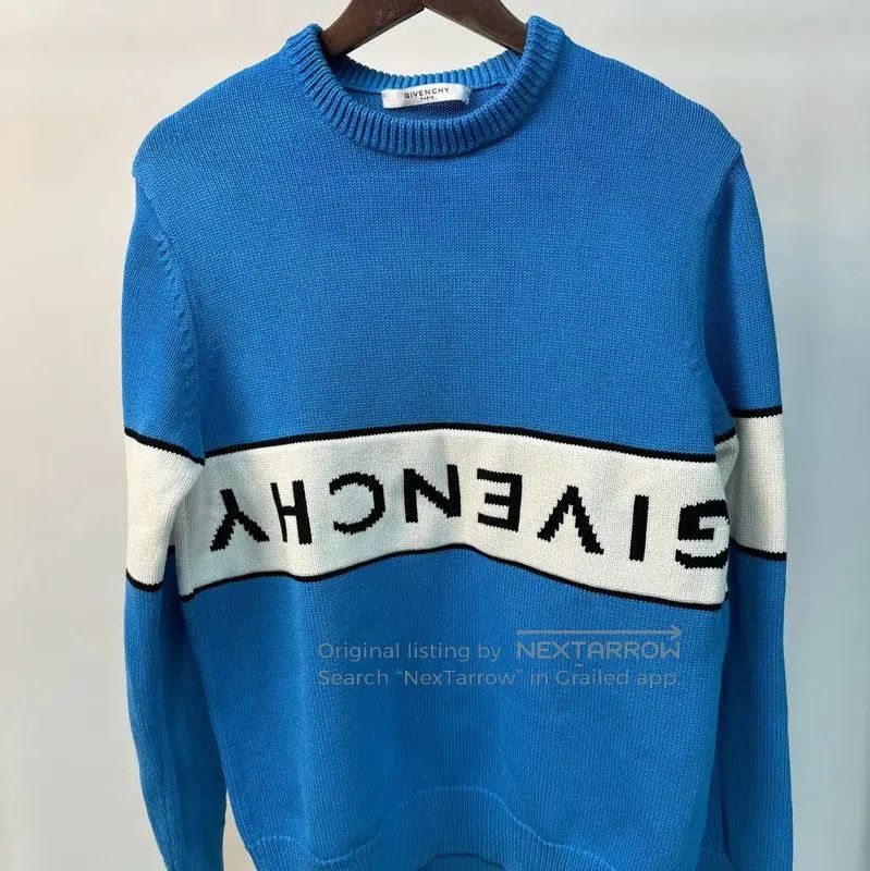 Givenchy Givenchy Light Blue Women's Knitted Sweater . Size S / US 4 / IT 40 - 1 Thumbnail