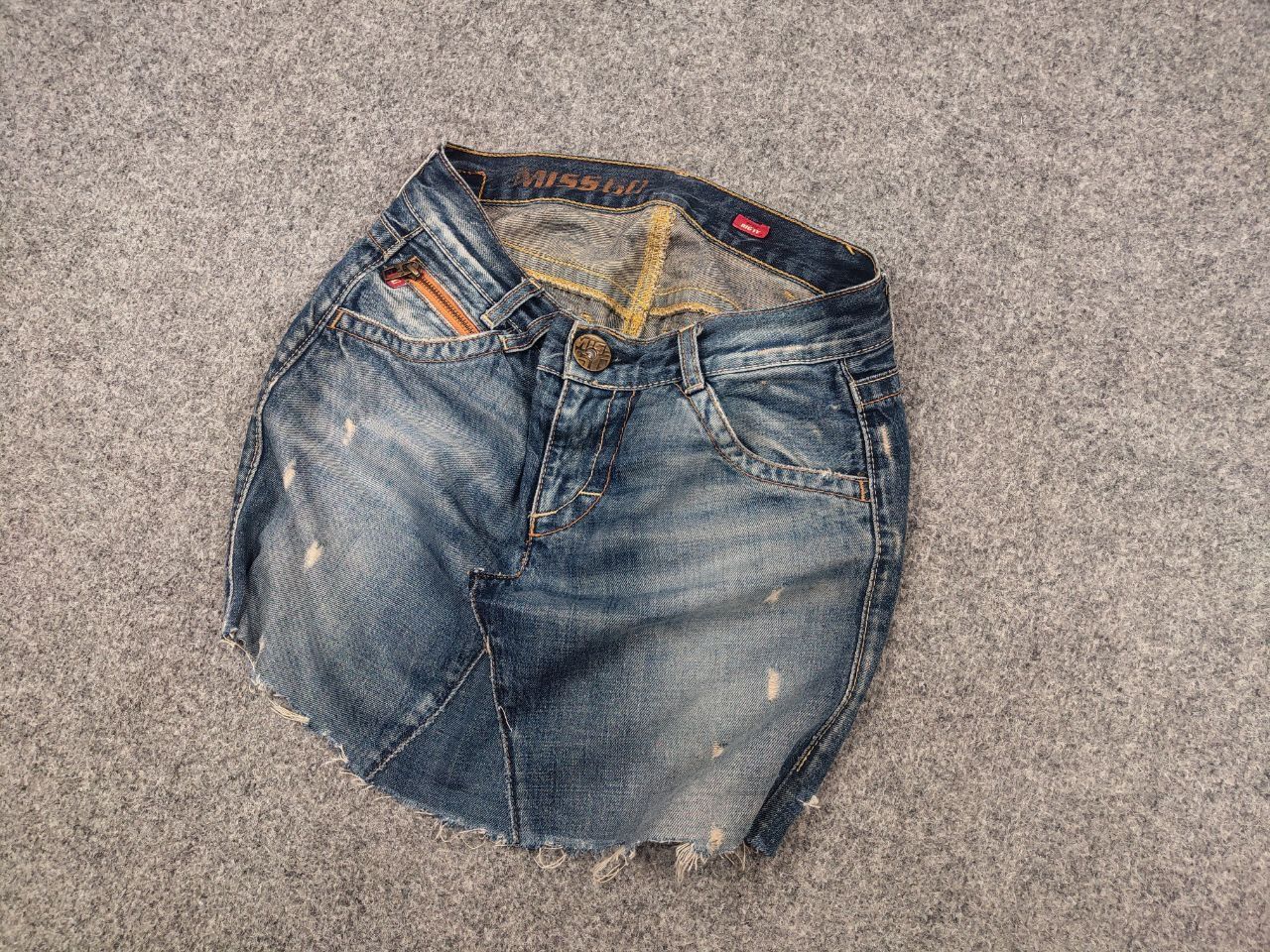 Miss Sixty Miss Sixty Vintage Y2K Distressed denim Blue Mini Skirt Size 27" / US 4 / IT 40 - 2 Thumbnail