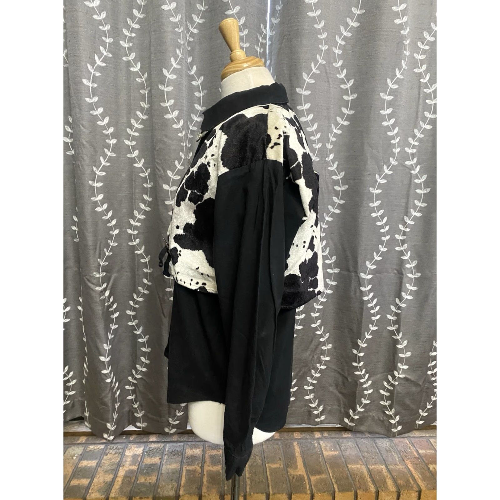 Vintage VINTAGE Sas’sa Western Shirt Womens Black Embellished Button Up 1980s Size M Size M / US 6-8 / IT 42-44 - 2 Thumbnail