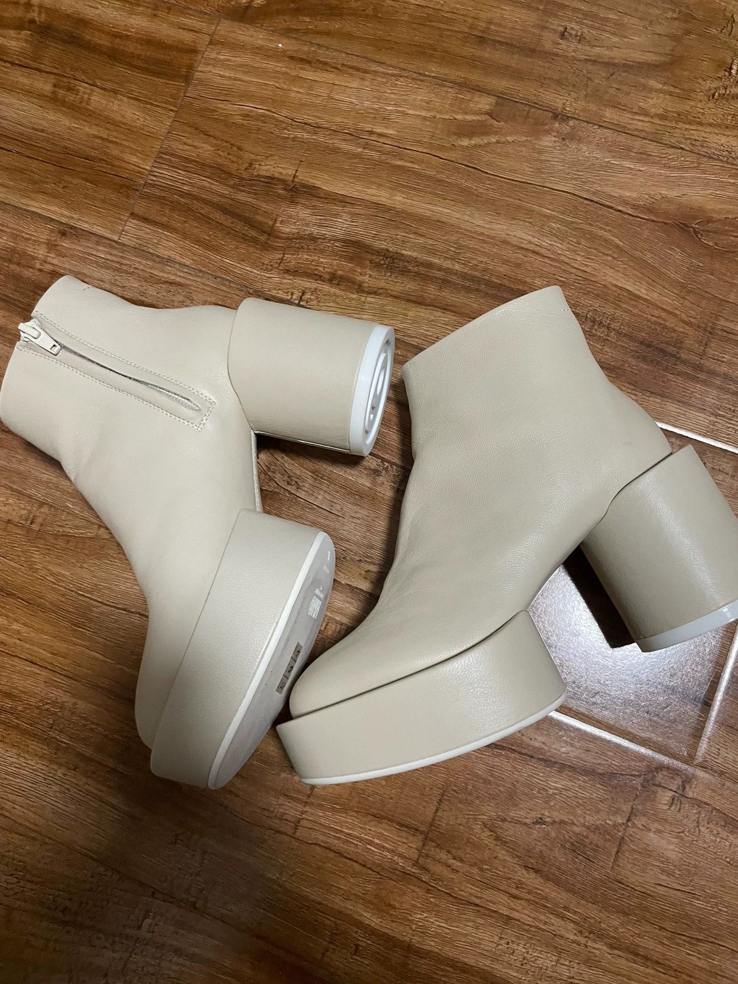 MM6 mm6 off-white high-heeled ankle boots 35 (size up) Size US 4.5 / IT 34.5 - 4 Thumbnail
