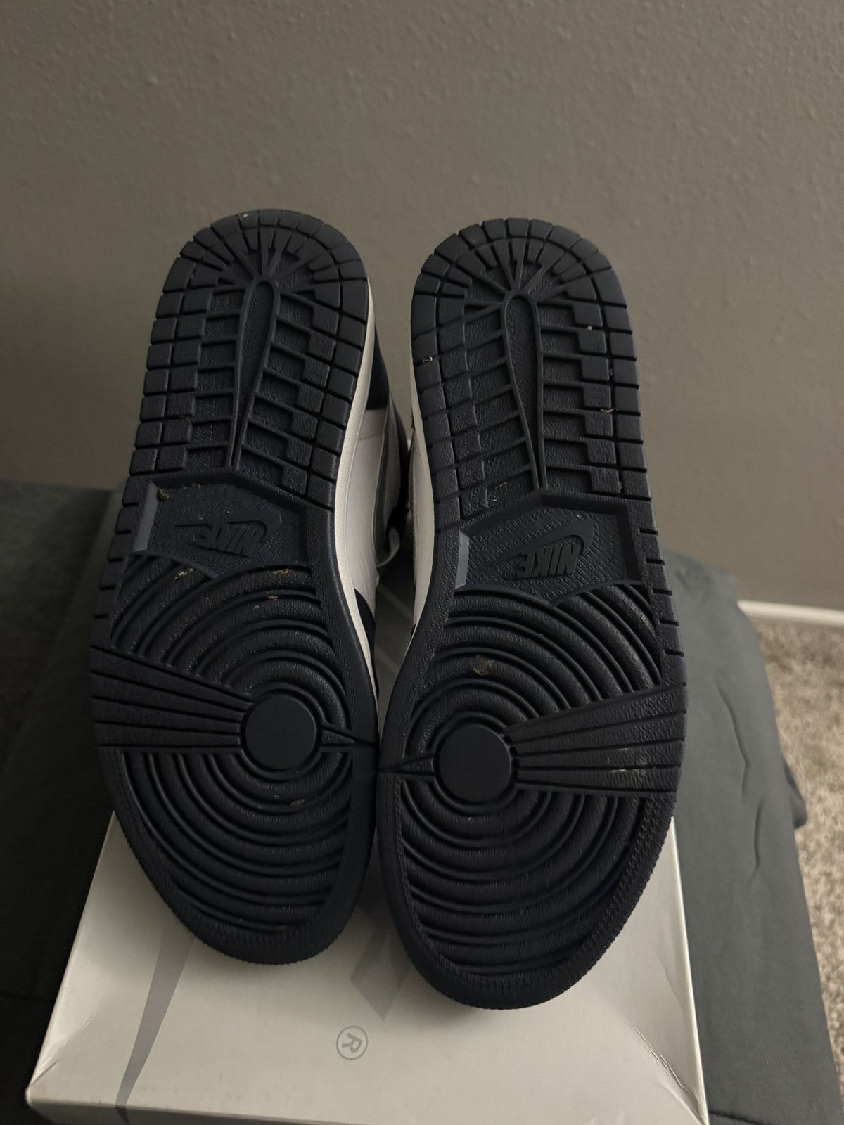 Jordan Brand Air Jordan 1 Retro High CO.JP - Midnight Navy Size US 10 / EU 43 - 7 Thumbnail