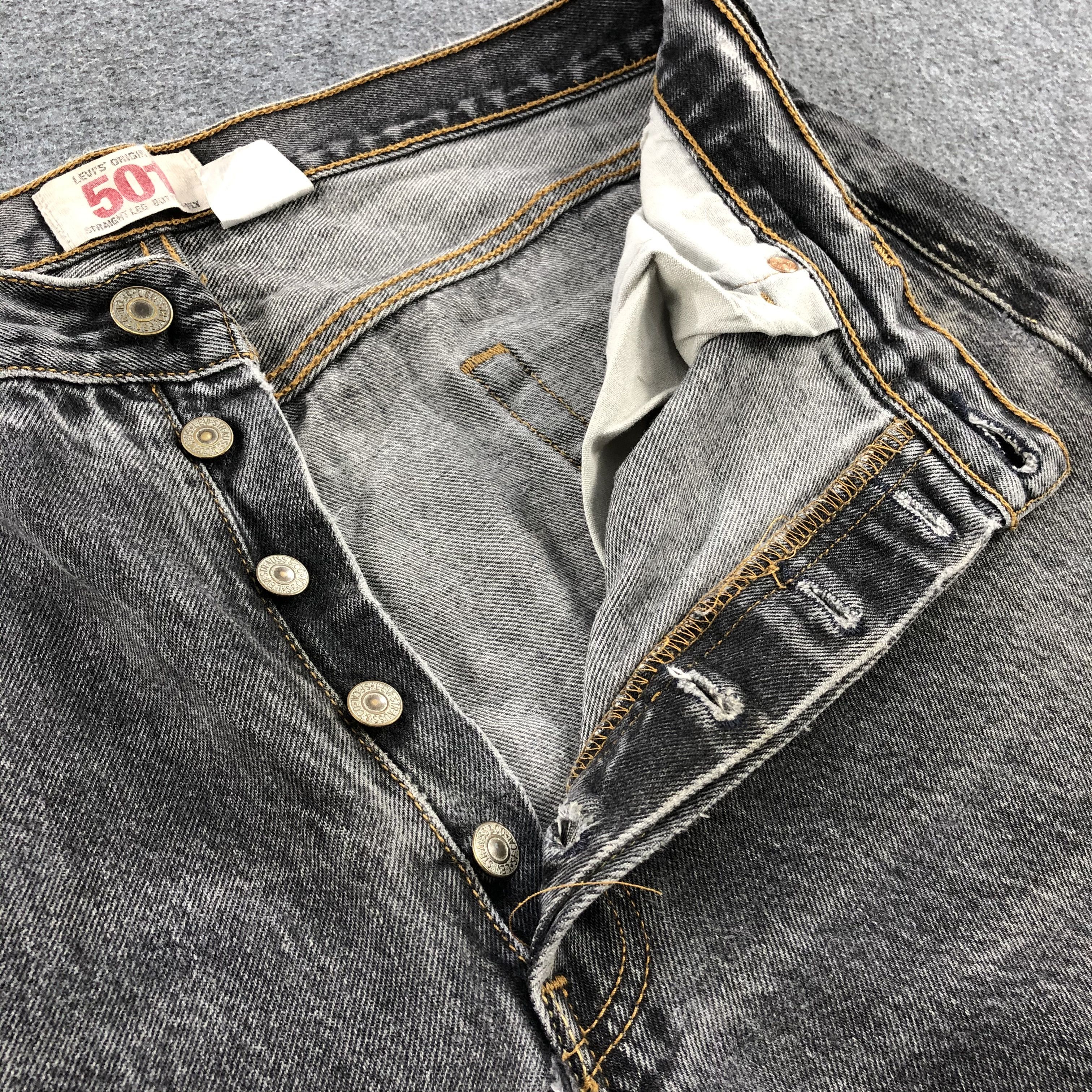 Levi's Vintage Faded Black Levis 501 Jeans-JM1666 Size US 35 - 9 Thumbnail