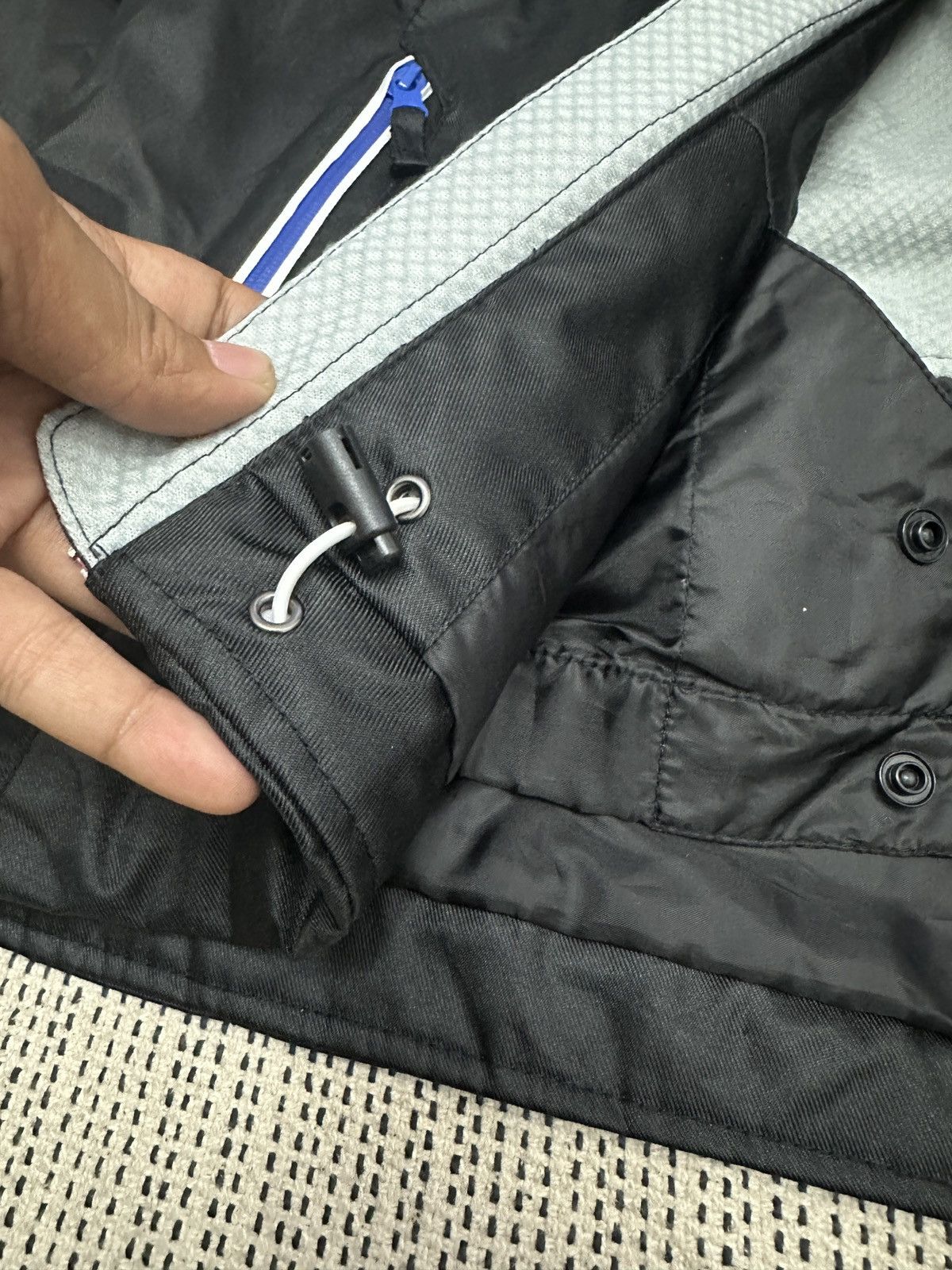 Salomon × Vintage 💰OFFER💰💥 SALOMON Black Hoodie Ski / Outdoor Jacket Size US M / EU 48-50 / 2 - 12 Thumbnail