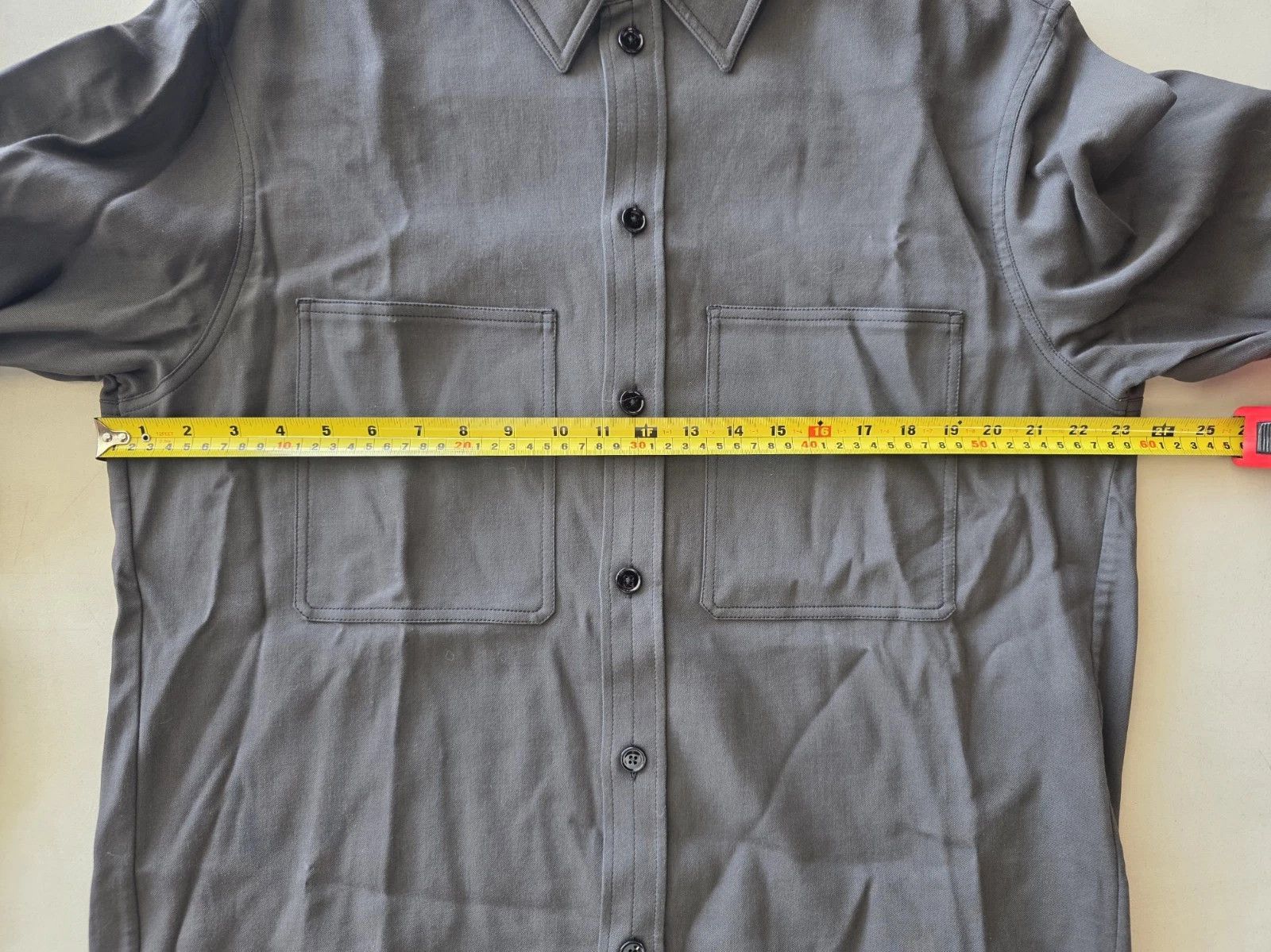 Lemaire Lemaire Straight Collar Shirt in Ash Black F22 size 48 NWT Size US L / EU 52-54 / 3 - 5 Thumbnail