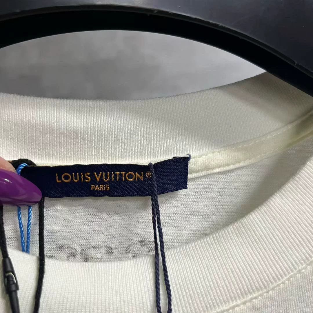 Louis Vuitton louis vuitton white logo short sleeve t-shirt Size US XXL / EU 58 / 5 - 3 Thumbnail