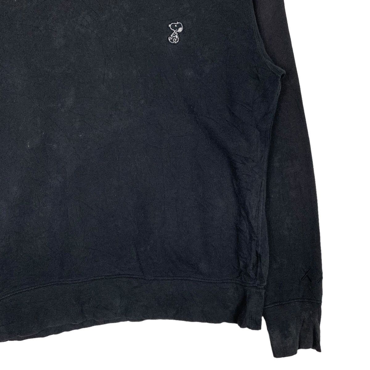 Kaws × Peanuts × Uniqlo UT X KAWS X PEANUTS SMALL LOGO SWEATSHIRTS #0715-C33 Size US M / EU 48-50 / 2 - 6 Thumbnail