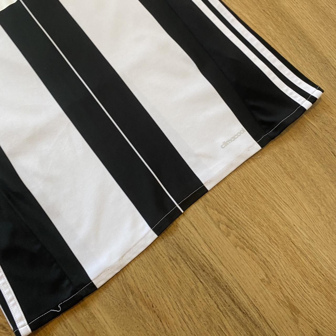 Adidas 2016-17 *9 Higuain Juventus Adidas Home Jeep Football Shirt Size US S / EU 44-46 / 1 - 7 Thumbnail
