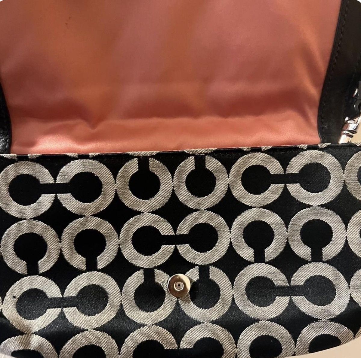 Coach Coach - Kristin Op Art Black & Gray Jacquard Wristlet Size ONE SIZE - 4 Thumbnail