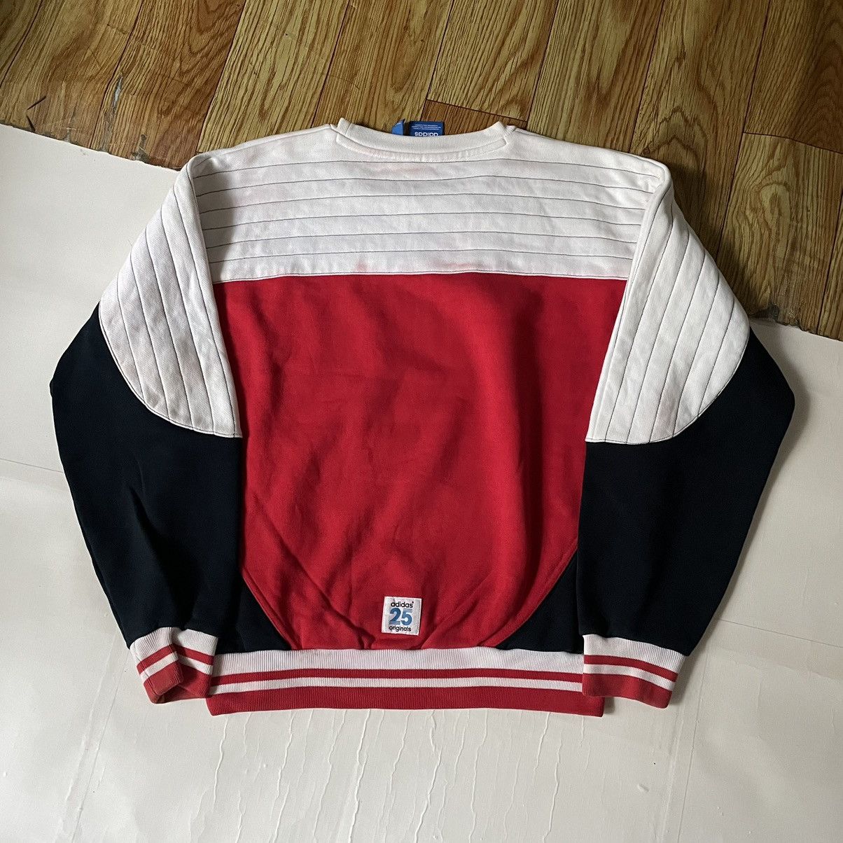 Adidas × Nigo Adidas x Nigo blocked Size US L / EU 52-54 / 3 - 5 Thumbnail