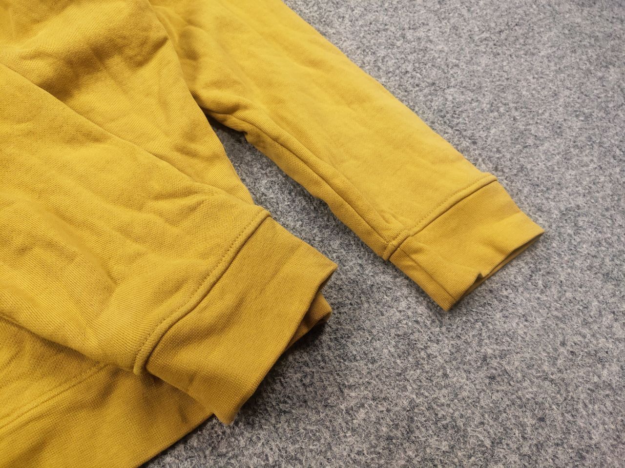 Alien Workshop Bear Surfboards Big Logo Yellow Hoodie USA Vintage Style Size US L / EU 52-54 / 3 - 11 Thumbnail