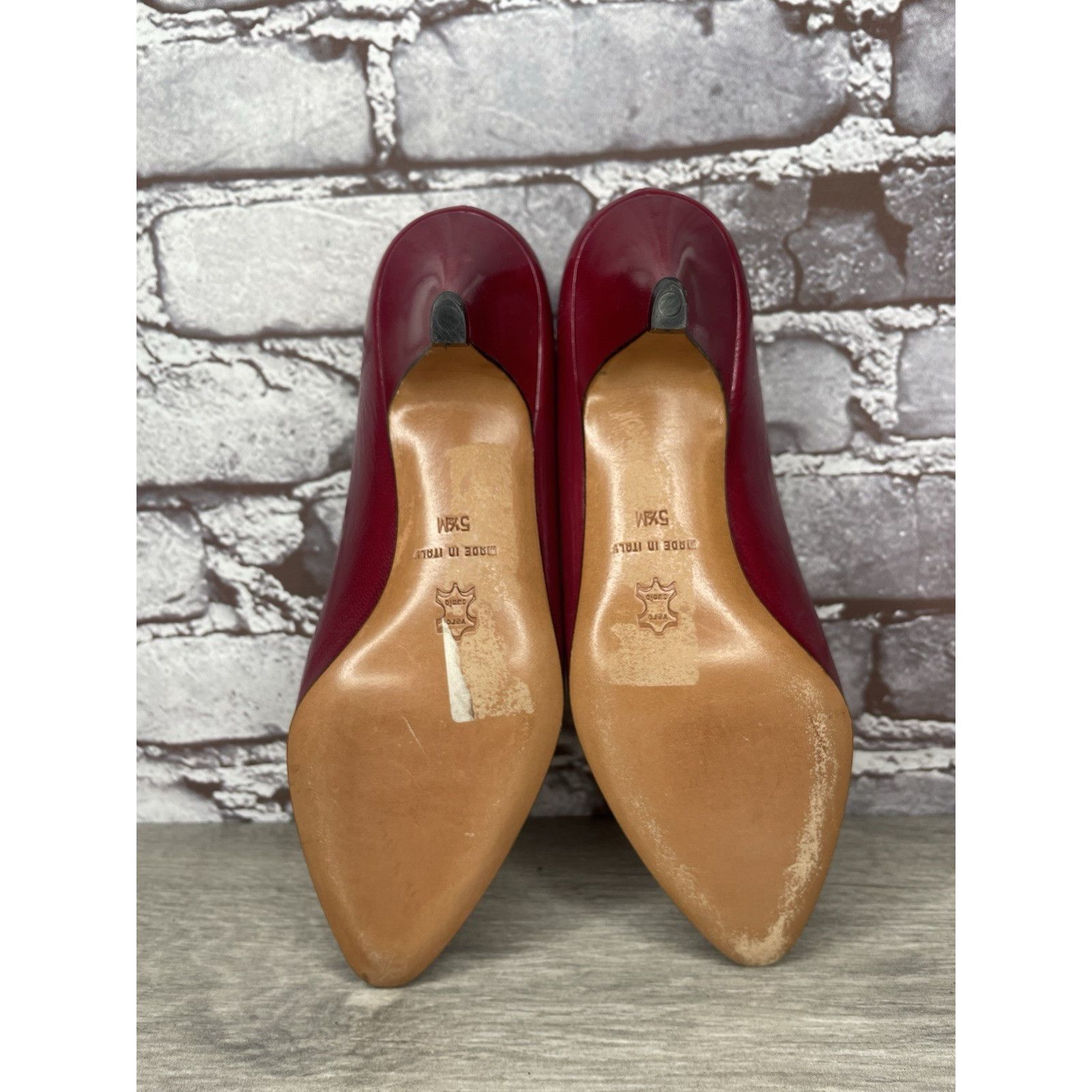 Carolina Herrera Garolini Cherry Red Leather Pointed Toe Italy Dress Heels Wo Size US 5.5 / IT 35.5 - 6 Thumbnail