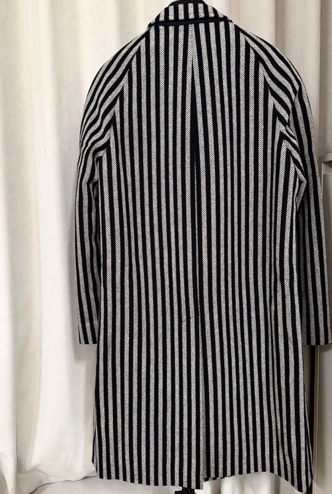 Saint Laurent Paris Saint Laurent 14AW Runway Black & White Striped Coat Sz.48 Size US M / EU 48-50 / 2 - 3 Thumbnail