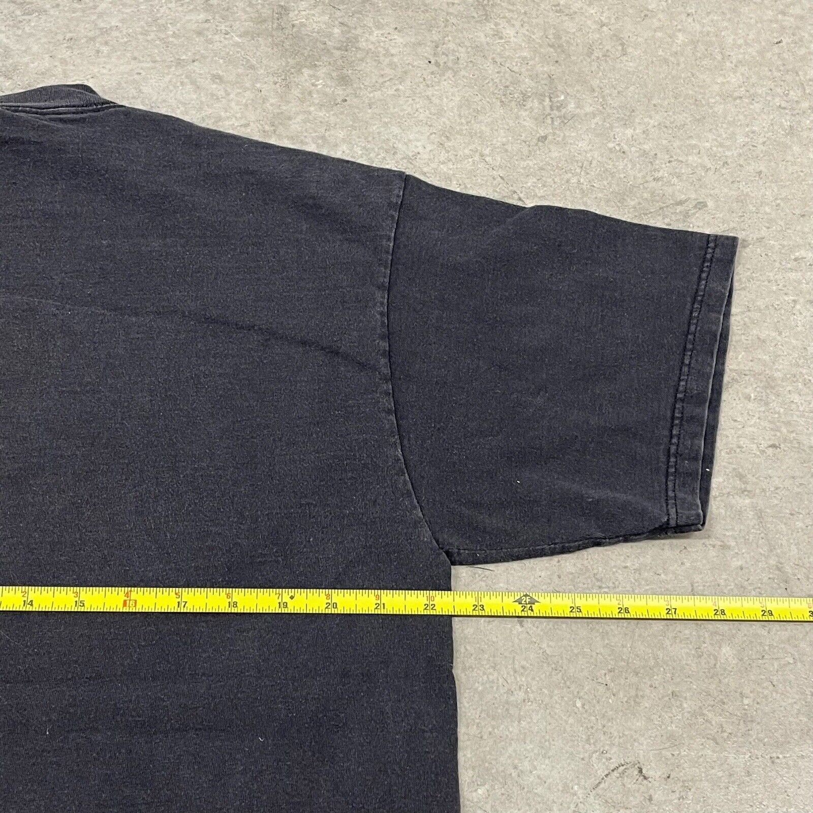 Band Tees × Giant × Vintage Vintage 90s Gravity Kills Tour Band Tee Faded Black T Shirt Size US XL / EU 56 / 4 - 7 Thumbnail