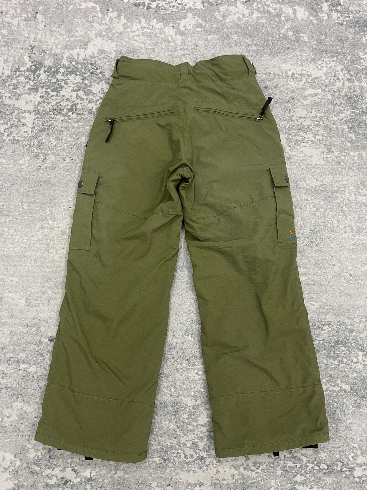 Salomon Salomon Vintage Gorpcore Cargo Ski Pants Size US 29 - 17 Thumbnail