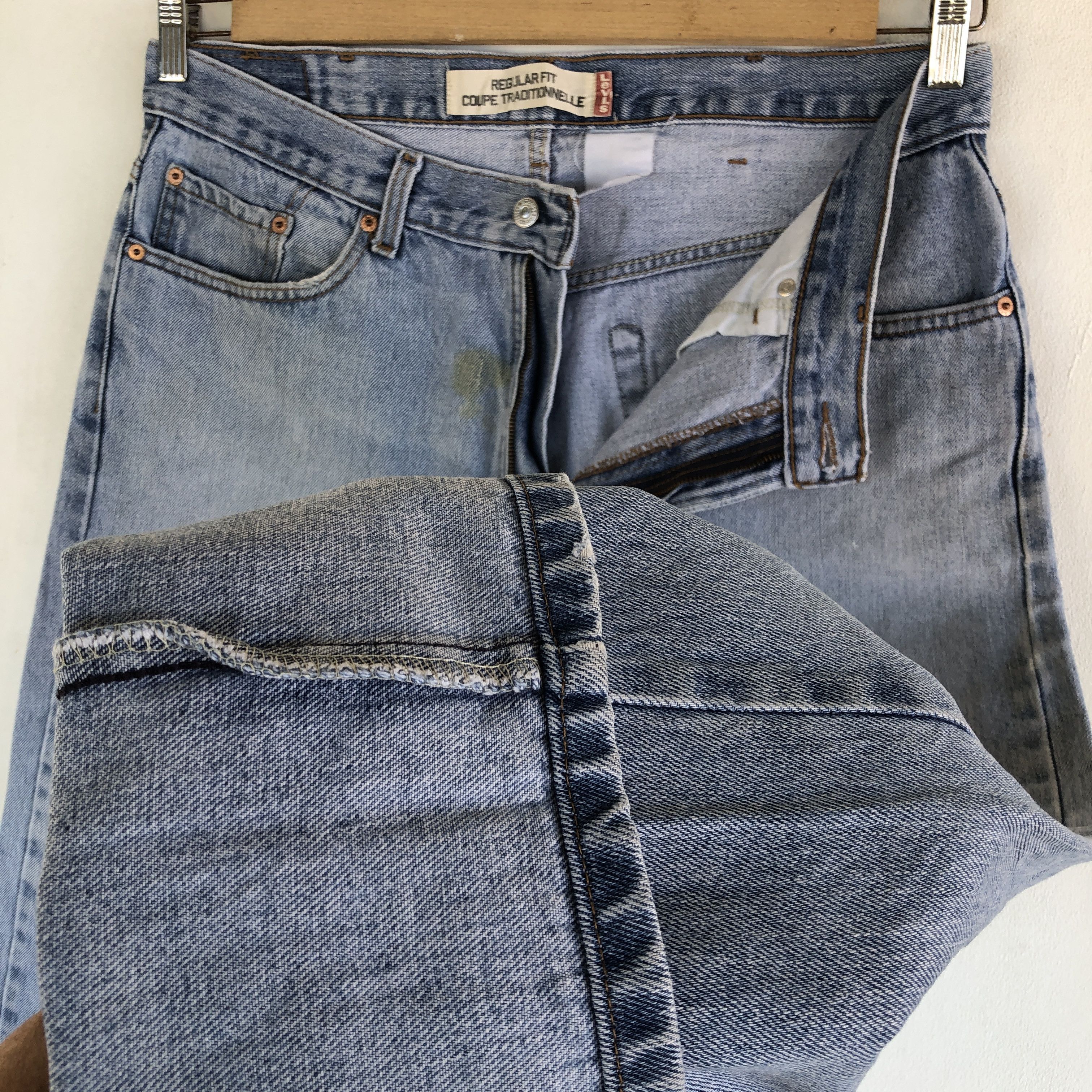 Levi's Vintage Levis Sun Faded Jeans Levis 550 Light Wash Denim Size US 36 / EU 52 - 8 Thumbnail