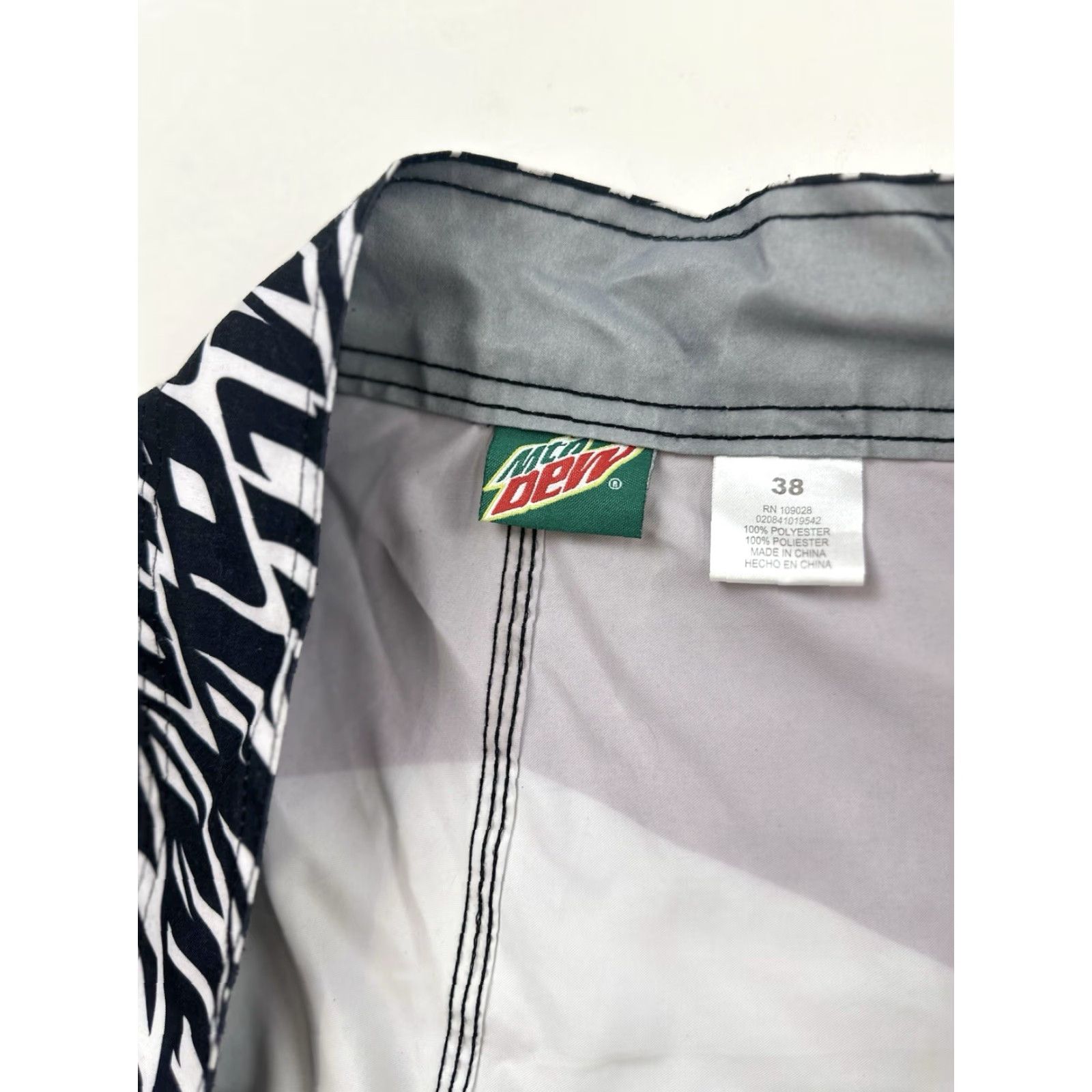 Logo 7 Mountain Dew Board Shorts Men 38 Multicolor Logo Drawstring Swim Bottom Mens Size US 38 / EU 54 - 5 Thumbnail