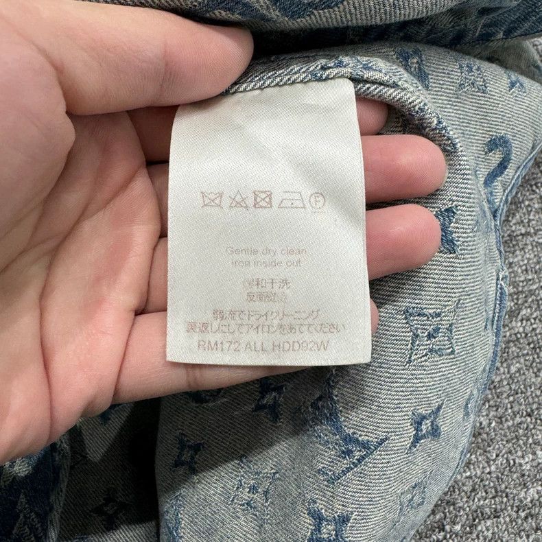 Louis Vuitton Louis Vuitton Presbyopic denim short sleeve shirt Nextarrow Size US XS / EU 42 / 0 - 3 Thumbnail