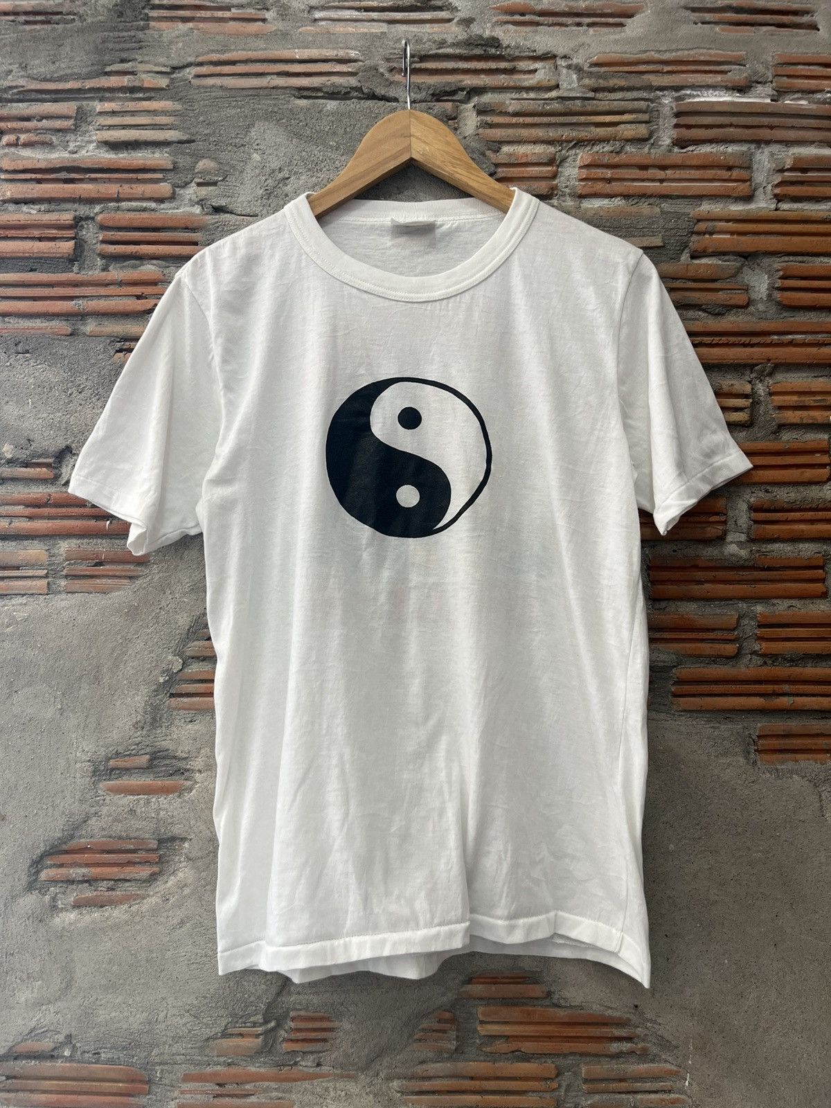 Arts & Science Vintage YIN YANG DUCKIE’S College 1986’s Kenneth OYE Tshirt Size US L / EU 52-54 / 3 - 2 Thumbnail