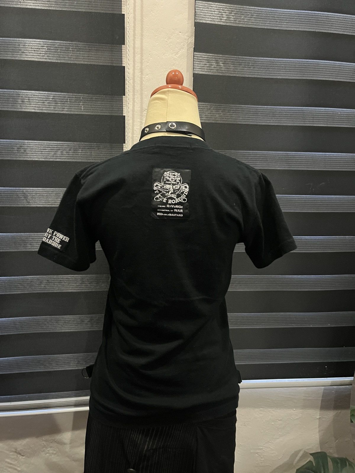 Sex Pot ReVeNGe Sexpot Revenge 'WAR' Skull Shortsleeve Size S / US 4 / IT 40 - 7 Thumbnail