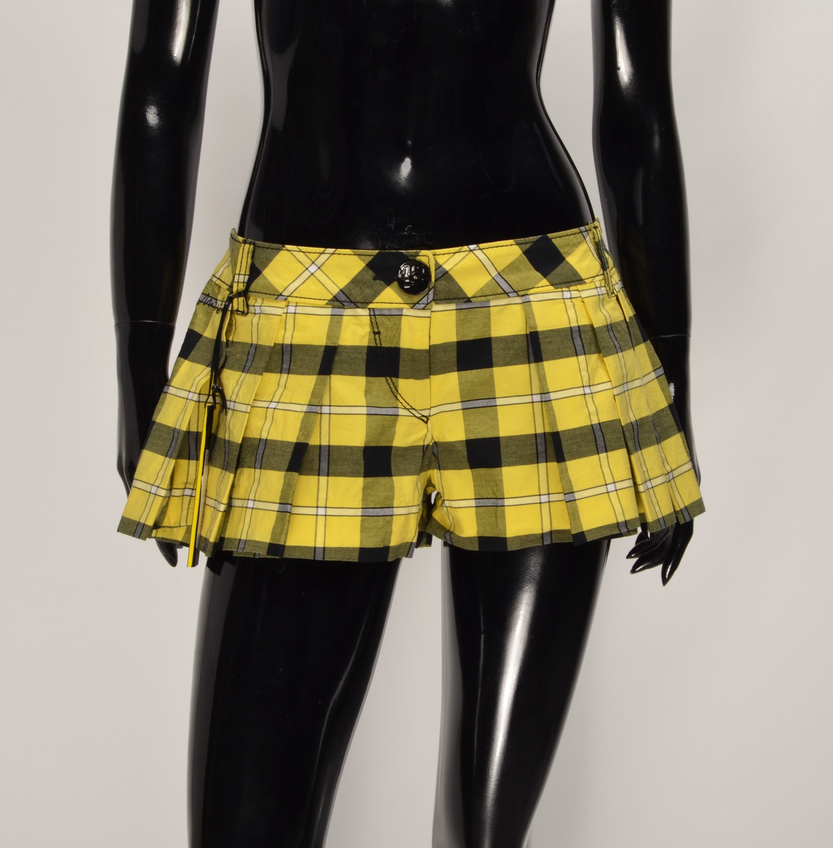 Miss Sixty Vintage Miss Sixty Y2K Checkered Mini Pleated Rackel Shorts Size 28" / US 6 / IT 42 - 1 Thumbnail