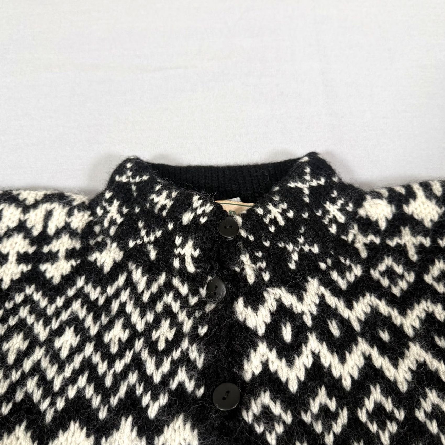 Vintage VINTAGE LL Bean Sweater Womens Medium Black Wool Henley Fair Isle 90s Mens Girls Womens Size M / US 6-8 / IT 42-44 - 3 Thumbnail