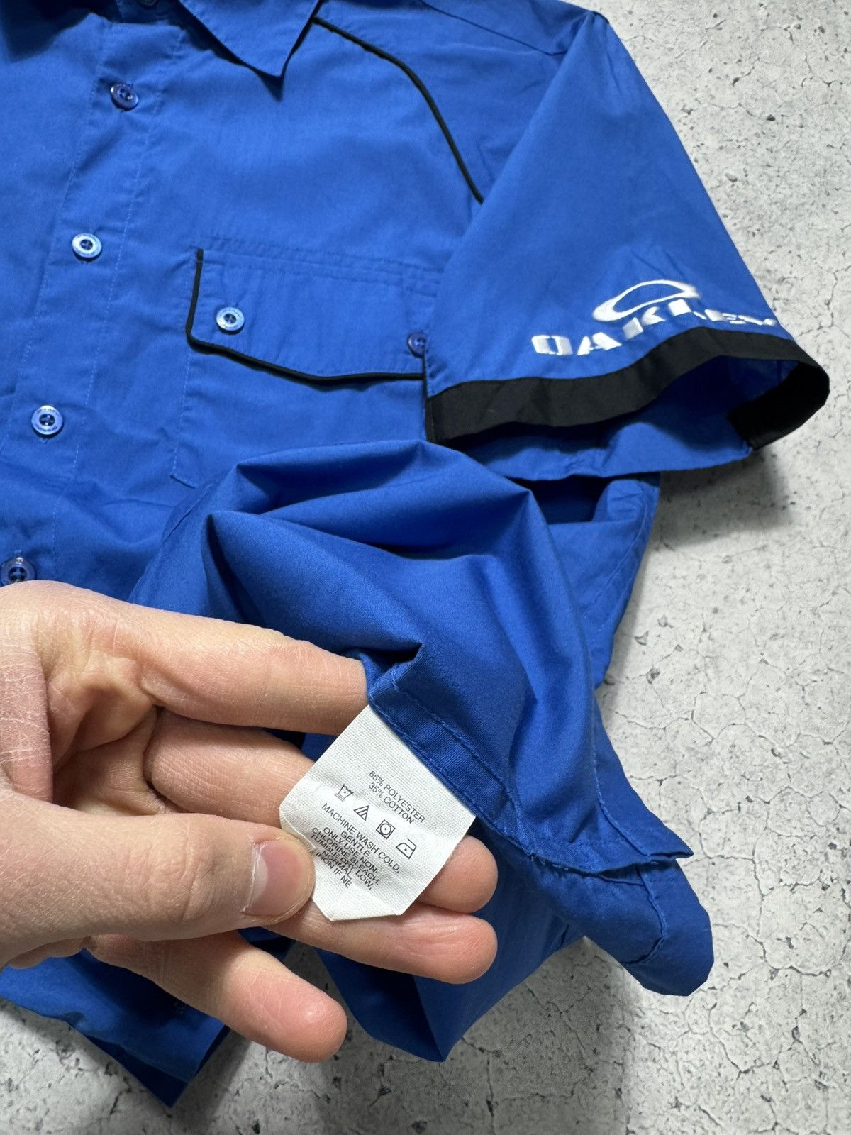 Oakley Vintage Oakley Big Logo Short Sleeve Button Shirt Size US M / EU 48-50 / 2 - 10 Thumbnail