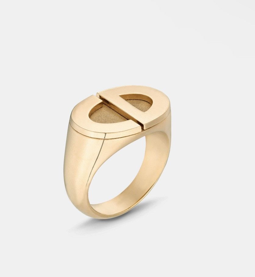 【Dior】gold-tone l halo logo ring【ランク:A】 3d1b33d9a79ea1a7f13dd53a6d5c5b
