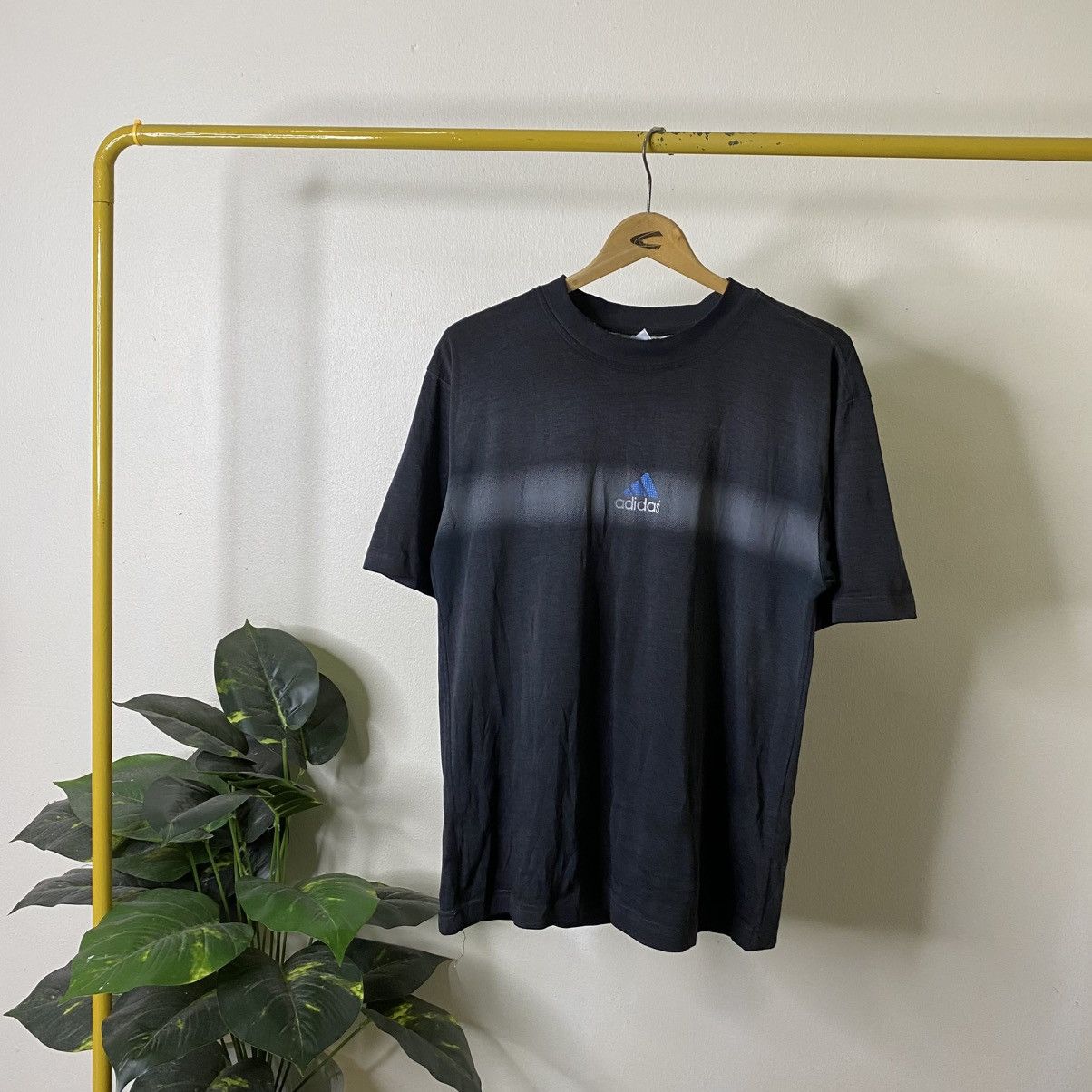 Adidas Vintage 1990s Adidas Center Logo T Shirt Size US L / EU 52-54 / 3 - 1 Thumbnail