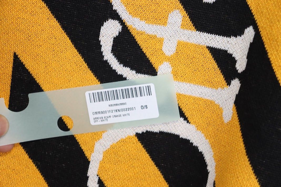 Off-White o1rshd1 Size: OS / Arrow Scarf in Orange Size ONE SIZE - 4 Thumbnail