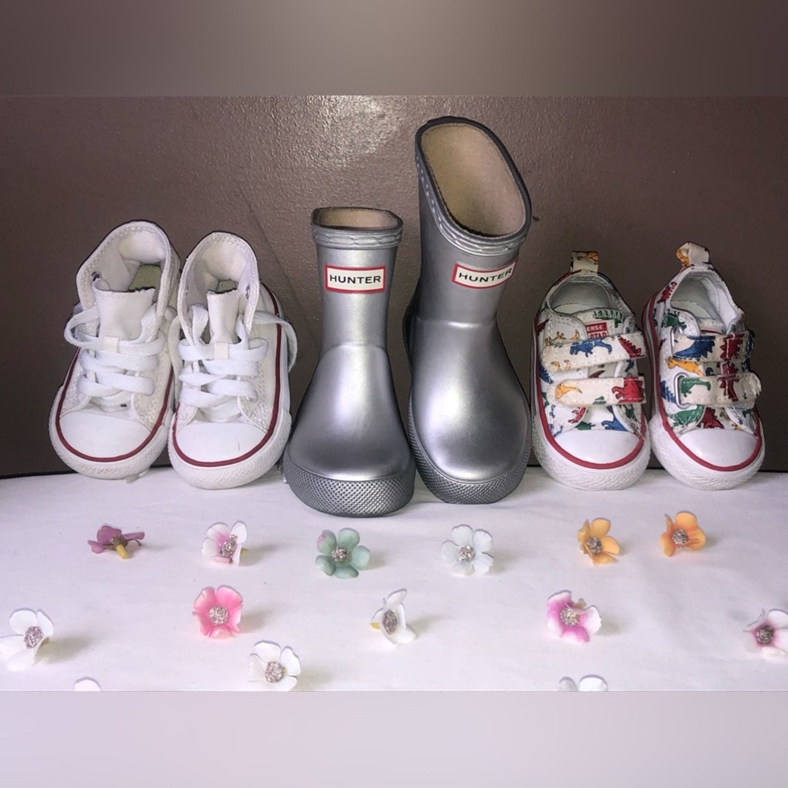 Hunter Baby Hunter boots and converse chucks. Size 3 and 4. Size US 4 / IT 34 - 6 Thumbnail