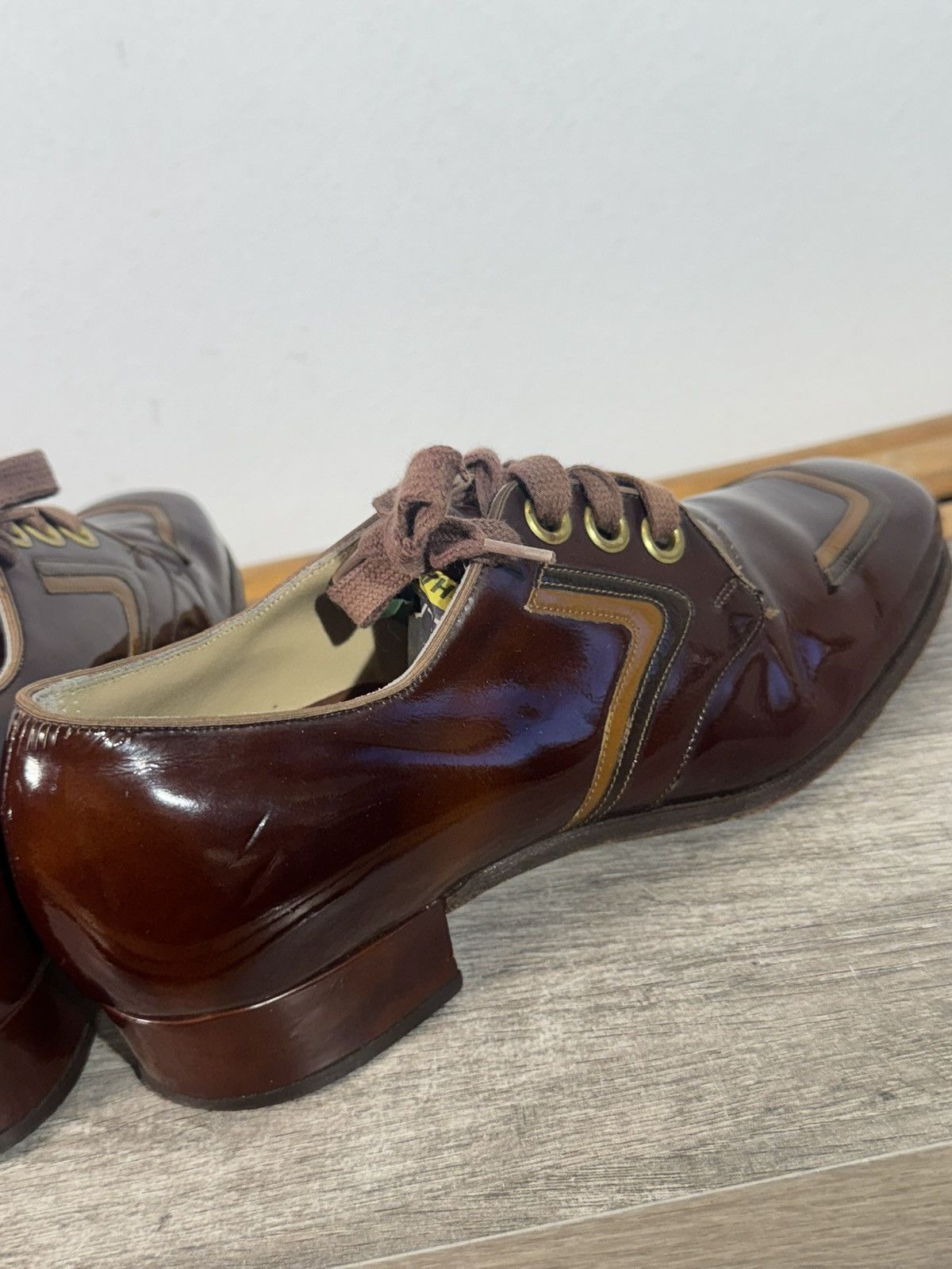 Other Vintage 70s Alden Women’s Patent Leather Shoes Size 6.5 C Size US 6.5 / IT 36.5 - 6 Thumbnail