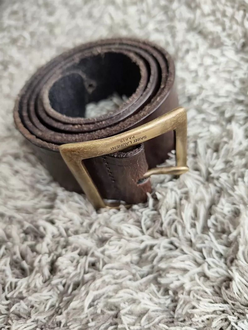 Saint Laurent Paris Make an old gold buckle belt