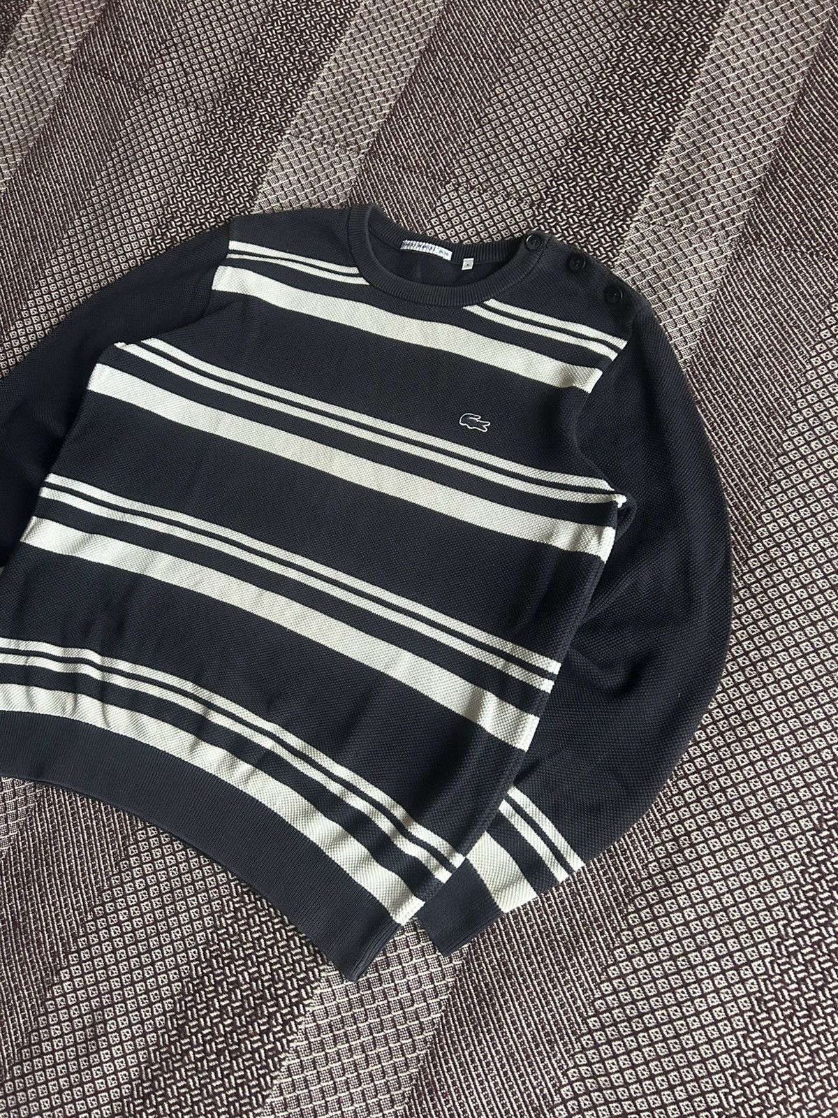 Lacoste Vintage Lacoste Solid Style Crewneck Sweater Mens Size 5 / L Size US L / EU 52-54 / 3 - 2 Thumbnail