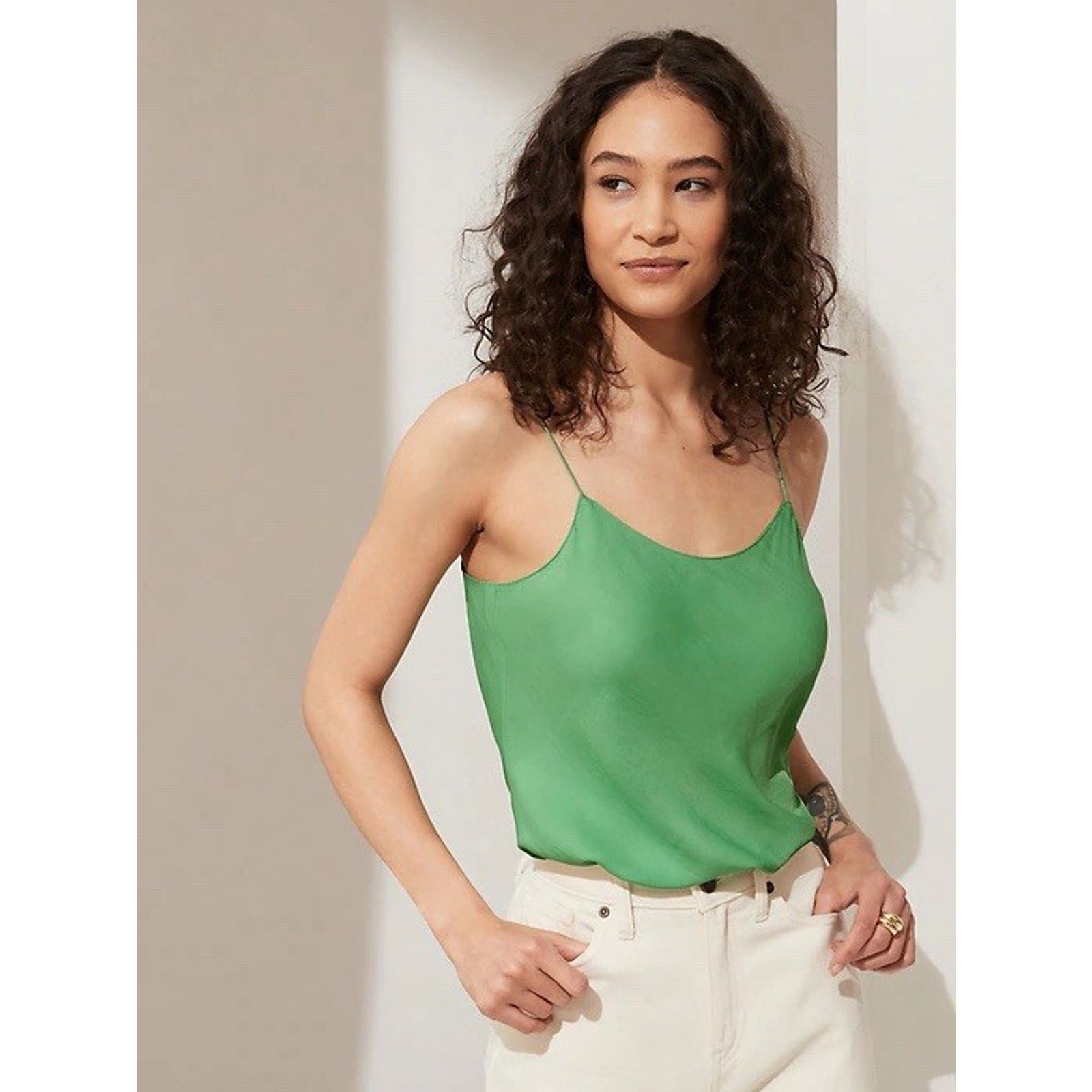 Banana Republic NWOT Banana Republic Lime Green Tank Top New Size XS Size XS / US 0-2 / IT 36-38 - 2 Thumbnail