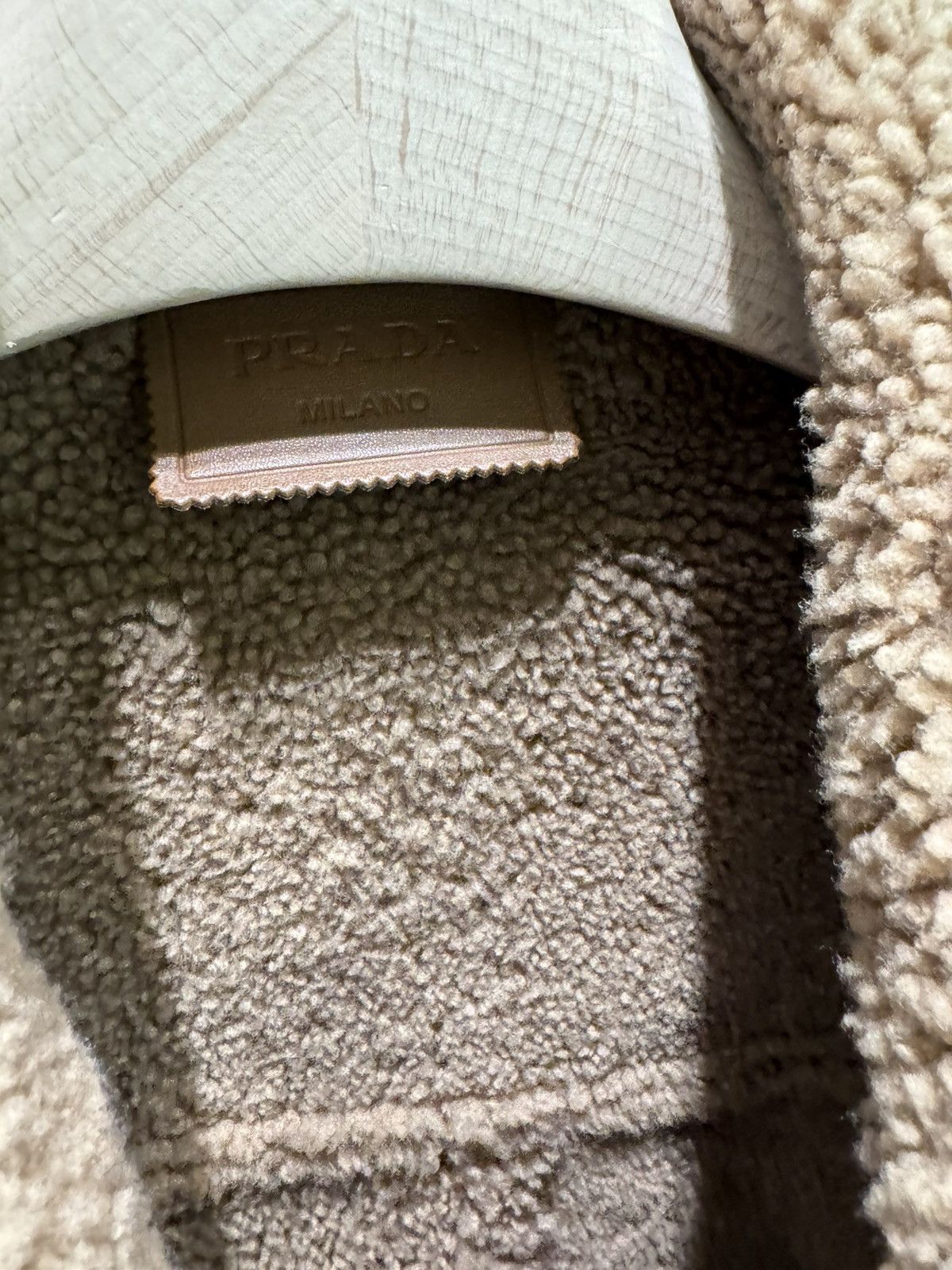 Prada o1la1rc1a0925 Shearling Jacket in Camel Size US L / EU 52-54 / 3 - 11 Thumbnail