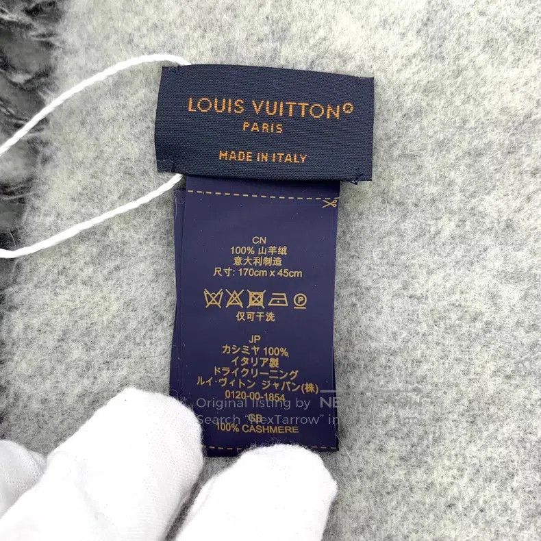 Louis Vuitton Louis Vuitton Black logo aged cashmere fringe scarf Size ONE SIZE - 8 Thumbnail