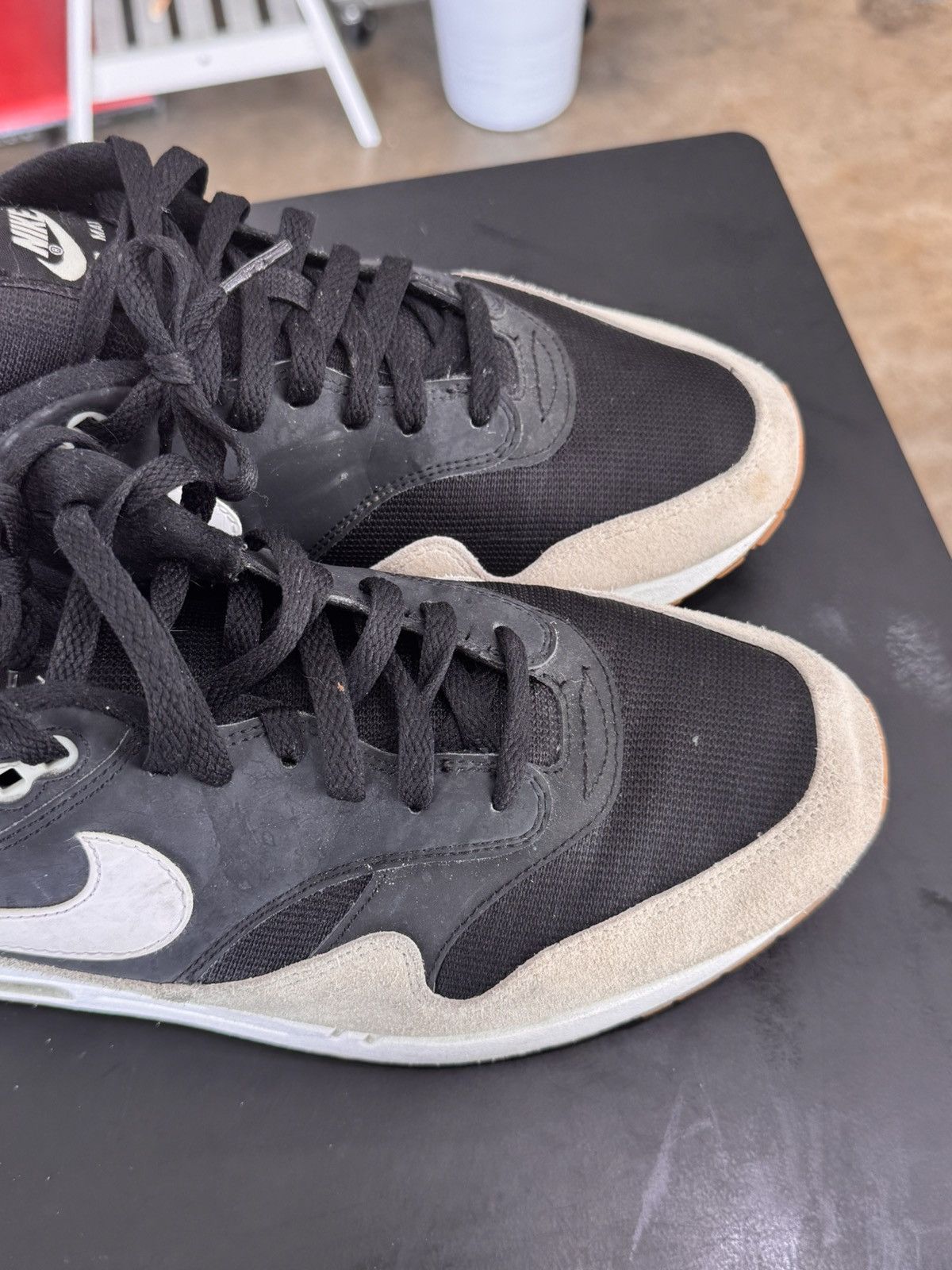 Nike Nike Air Max 1 Black Light Bone Sz. 13 (2018) Size US 13 / EU 46 - 7 Thumbnail