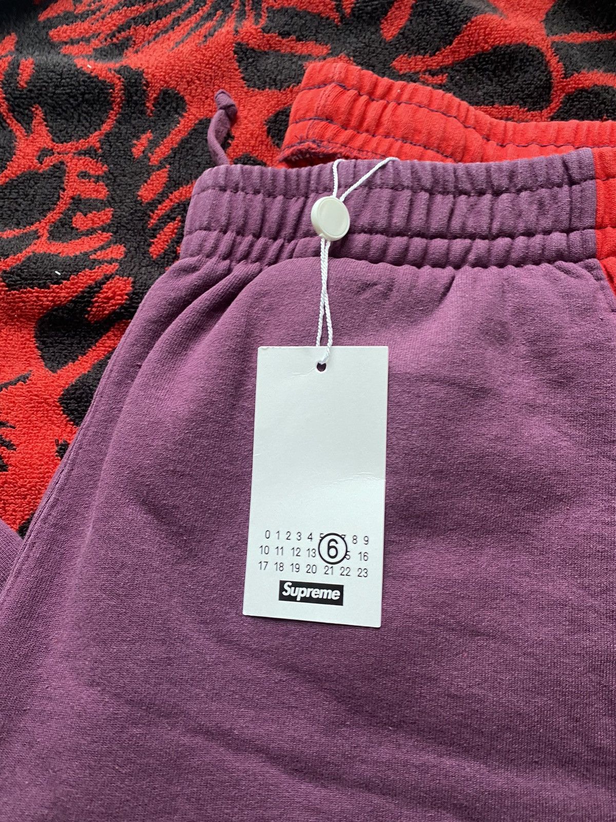 Maison Margiela × Supreme Supreme MM6 Maison Margiela Eagle Sweatpants Large Size US 34 / EU 50 - 8 Thumbnail