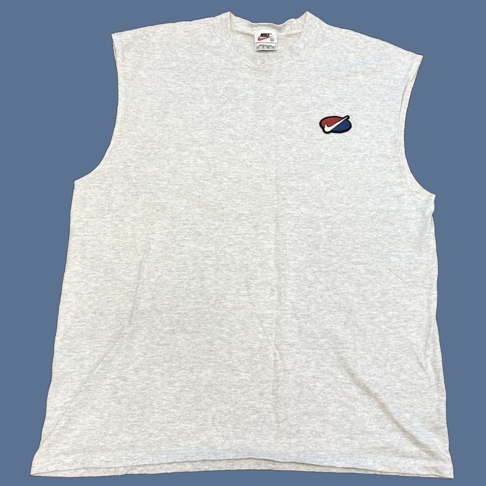 Nike VINTAGE Nike Tank Shirt Sleeveless 2XL USA Men’s 90s Gray Cotton Tank Top Crewneck Shirt Nike Big Center Swoosh Size US XXL / EU 58 / 5 - 1 Thumbnail