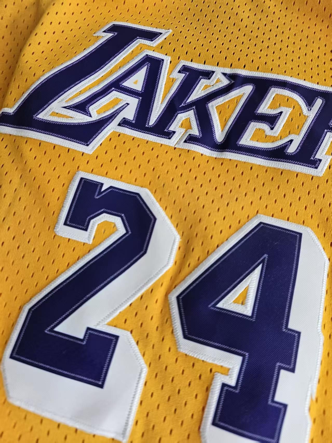 NBA 2007 08 Laker #24 Kobe Bryant Jersey Size US XL / EU 56 / 4 - 5 Thumbnail