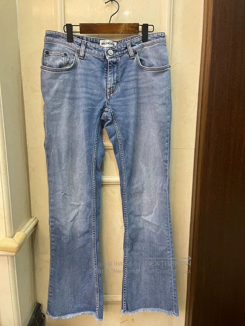 Balenciaga Balenciaga Flared Blue Denim Jeans Size 28" / US 6 / IT 42 - 1 Thumbnail