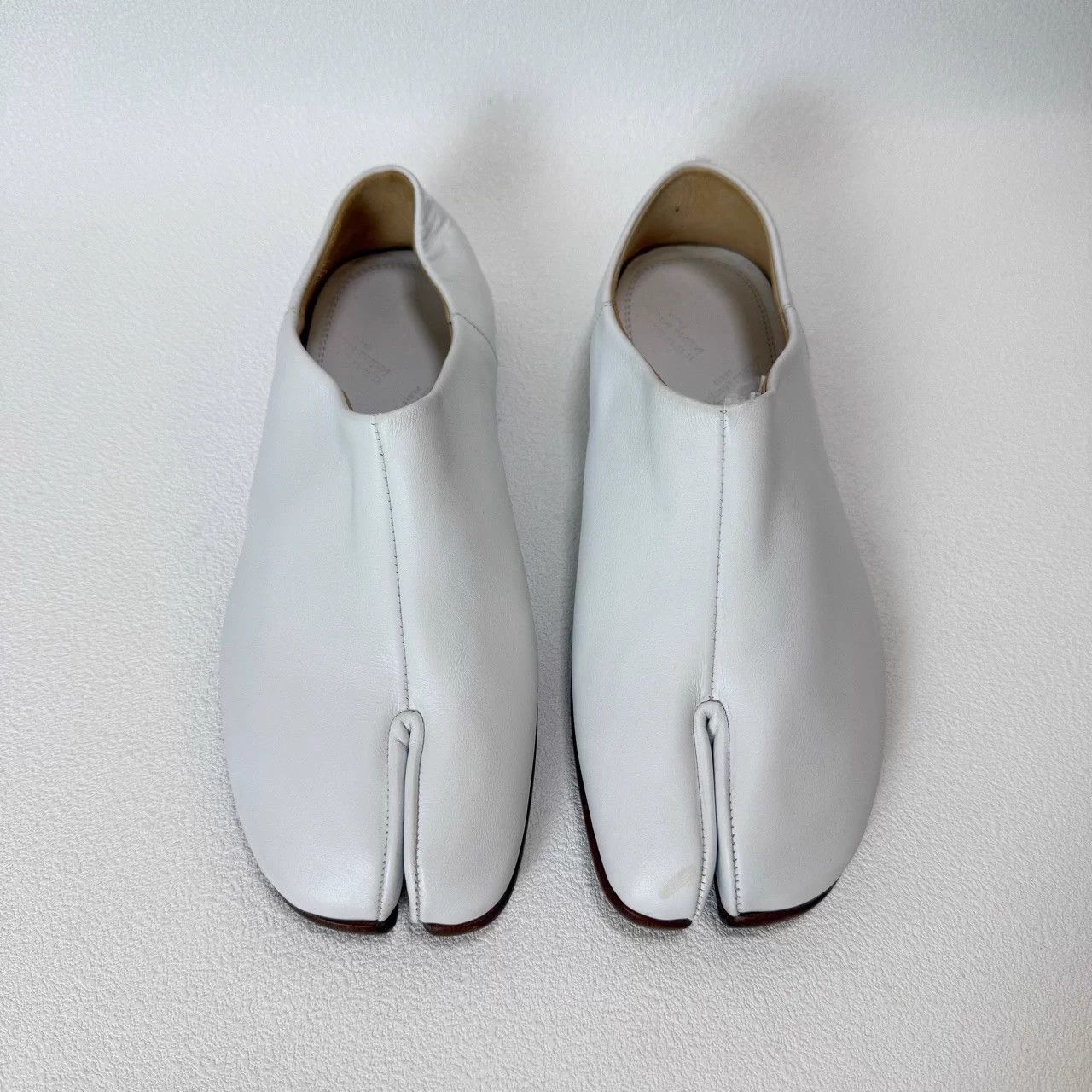 Maison Margiela Brand new size 36 Maison Margiela Tabi slip-on shoes Size US 6 / IT 36 - 1 Thumbnail