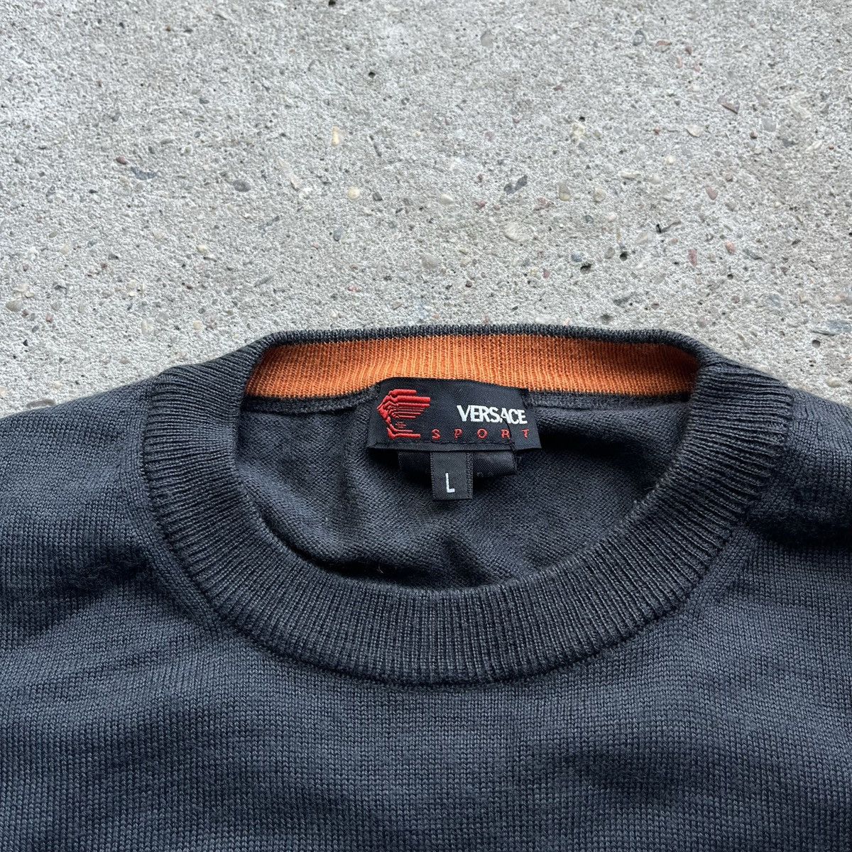 Versace × Versace Jeans Couture × Vintage Vintage Versace sport Sweater Small Embroidered Logo Size US L / EU 52-54 / 3 - 3 Thumbnail