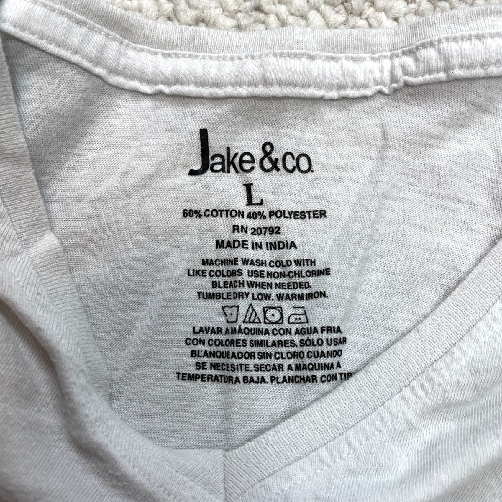 Vintage Jake & co Shirt Womens Large White Short Sleeve V Neck Basic Casual Top Ladies Size L / US 10 / IT 46 - 2 Thumbnail