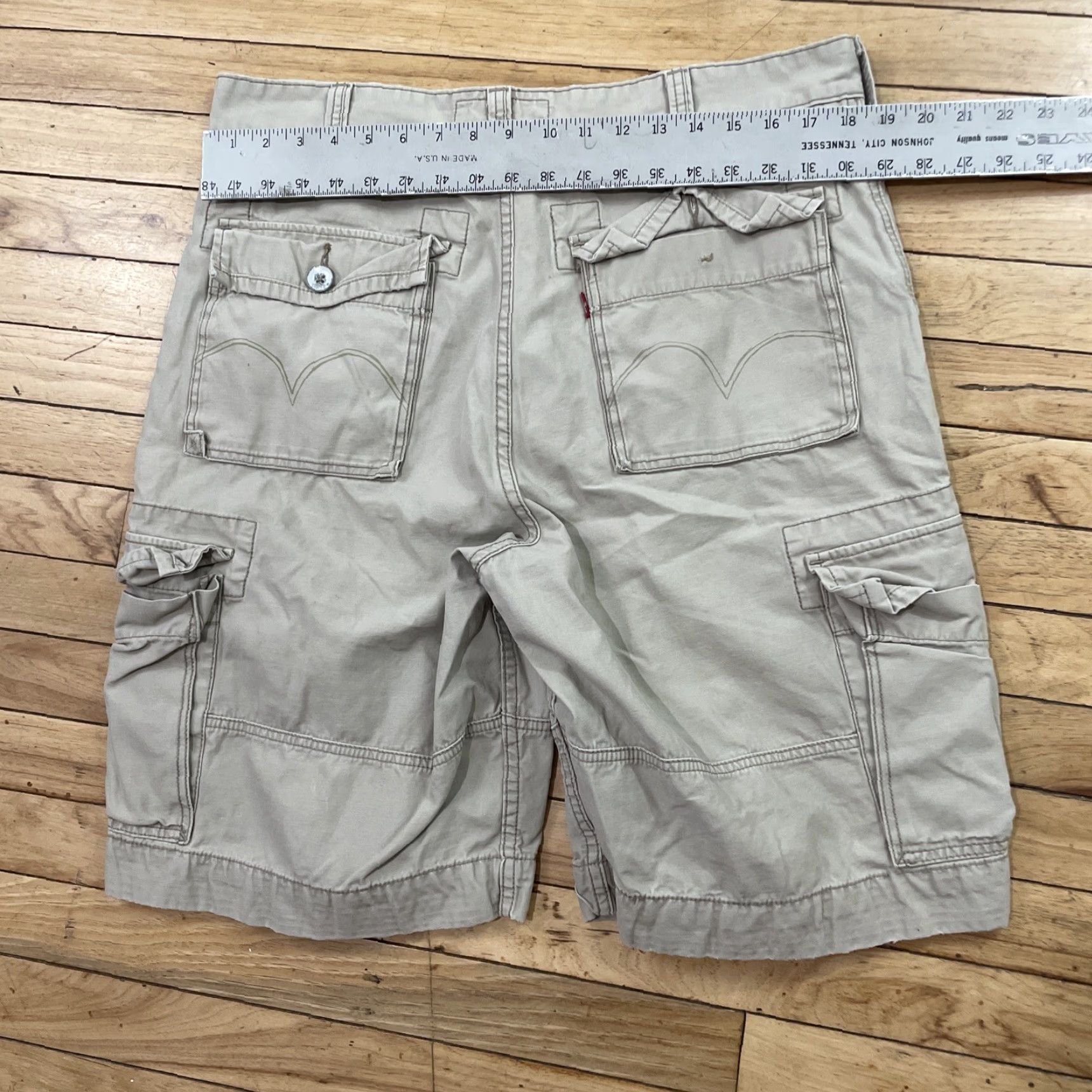 Levi's LEVI'S Cargo Shorts Men W36 Vtg Y2k Chunky Baggy Grunge Cream Cargo Bermuda 10' Size US 36 / EU 52 - 7 Thumbnail