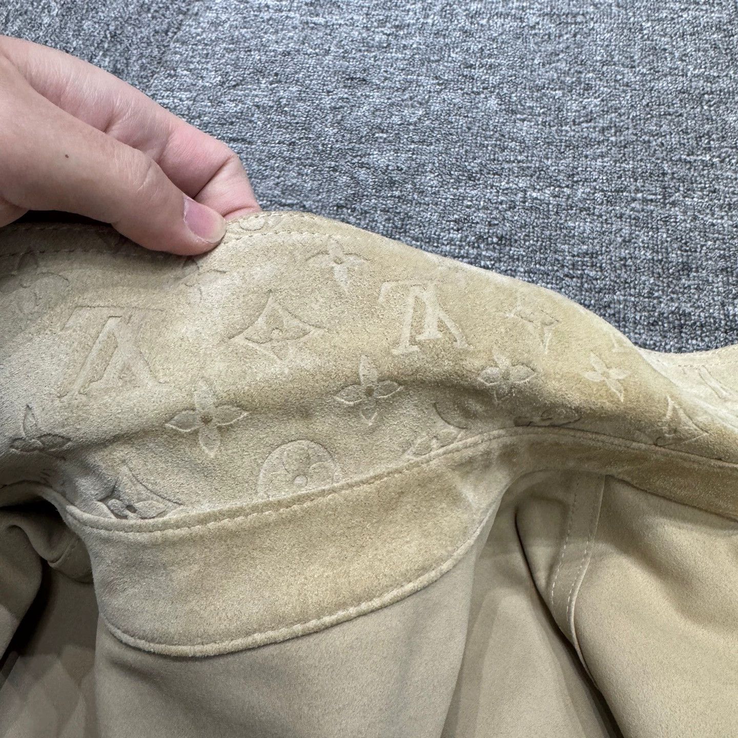 Louis Vuitton LV Monogram embossed pocket suede jacket 98 New Size US L / EU 52-54 / 3 - 5 Thumbnail
