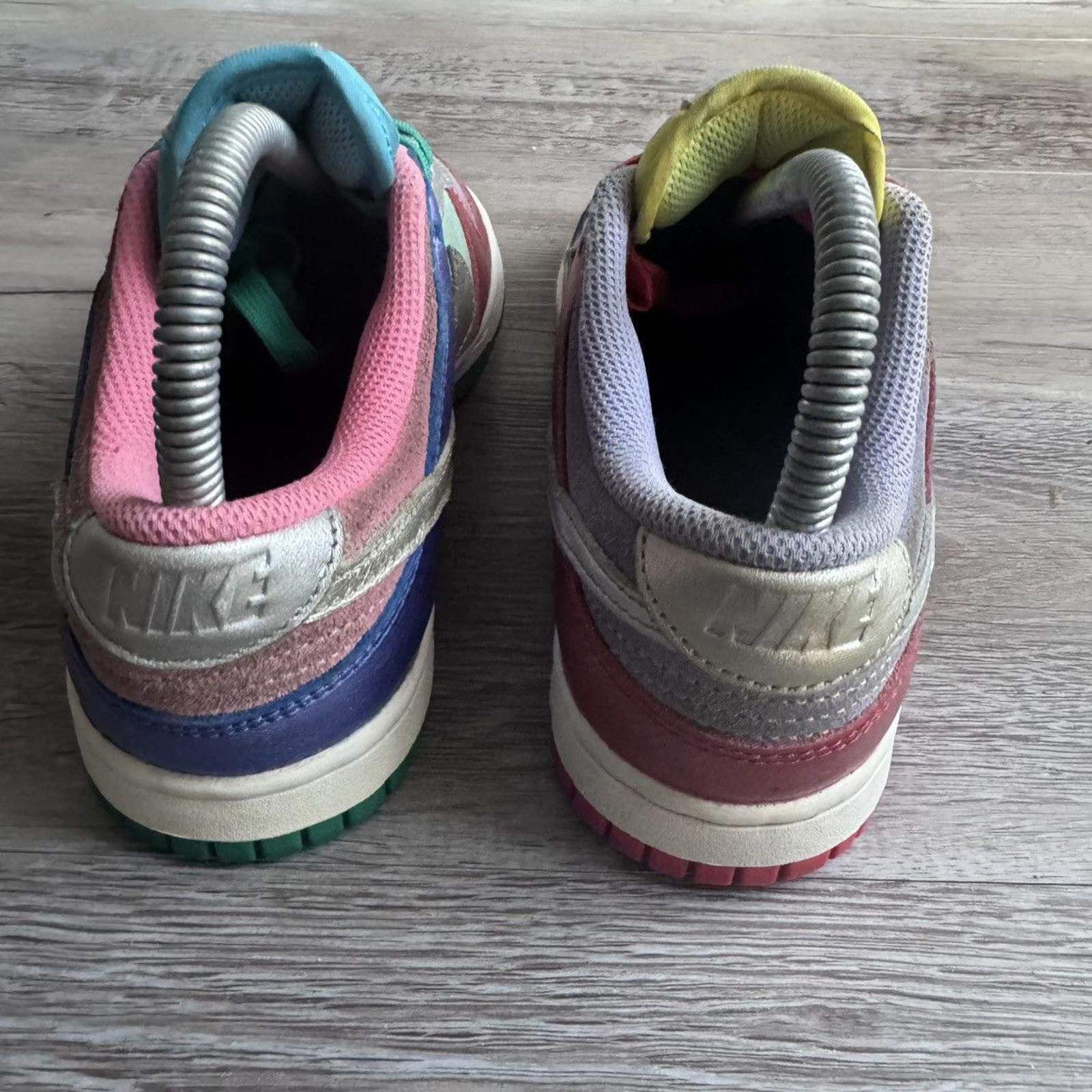 Nike NIKE • Dunk Low "Sunset Pulse" (5.5M) Size US 5.5 / EU 38 - 7 Thumbnail