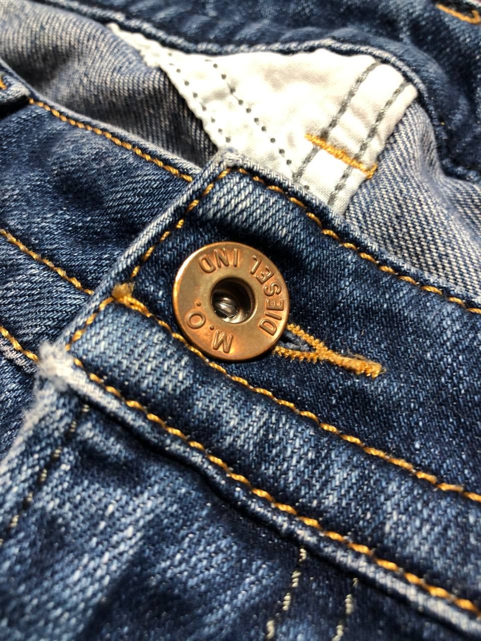 Diesel DIESEL DISTRESSED THAVAR STRAIGHT JEANS Size US 32 / EU 48 - 8 Thumbnail